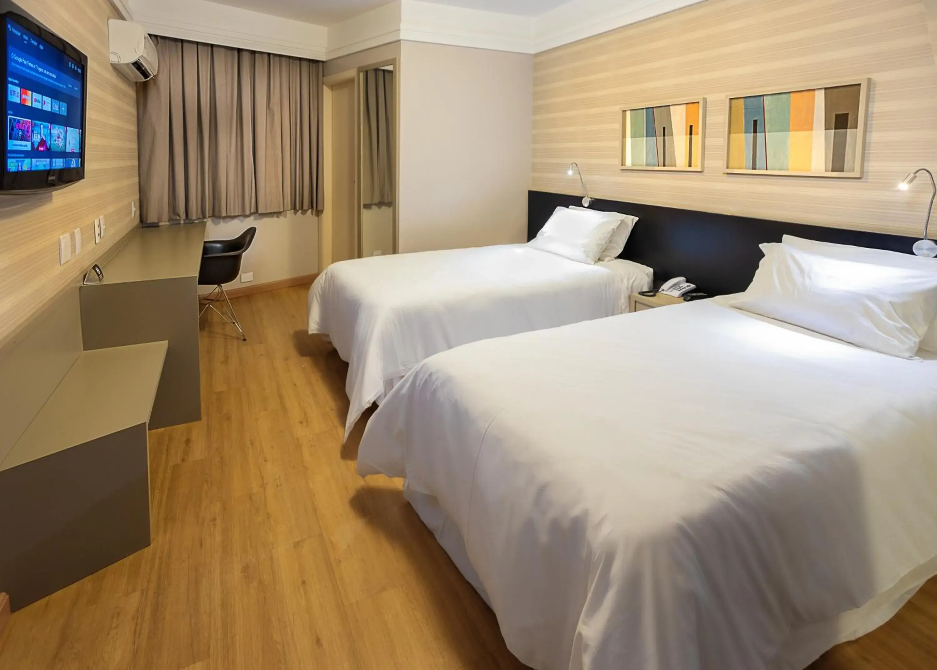 Superior Twin Room - single occupancy in Momax Hotel Superior Twin Room - single occupancy in Momax Hotel