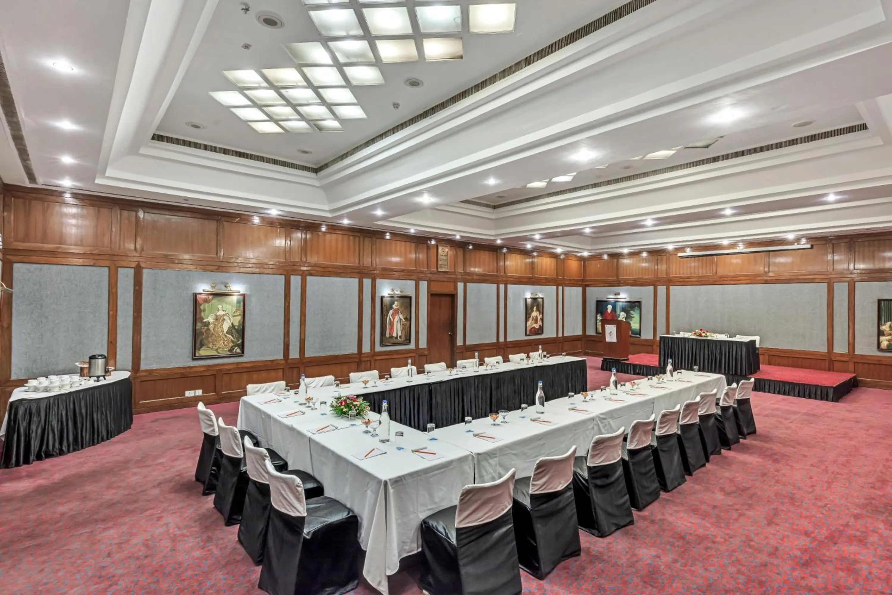 Meeting/conference room in Club Mahindra White Meadows Manali