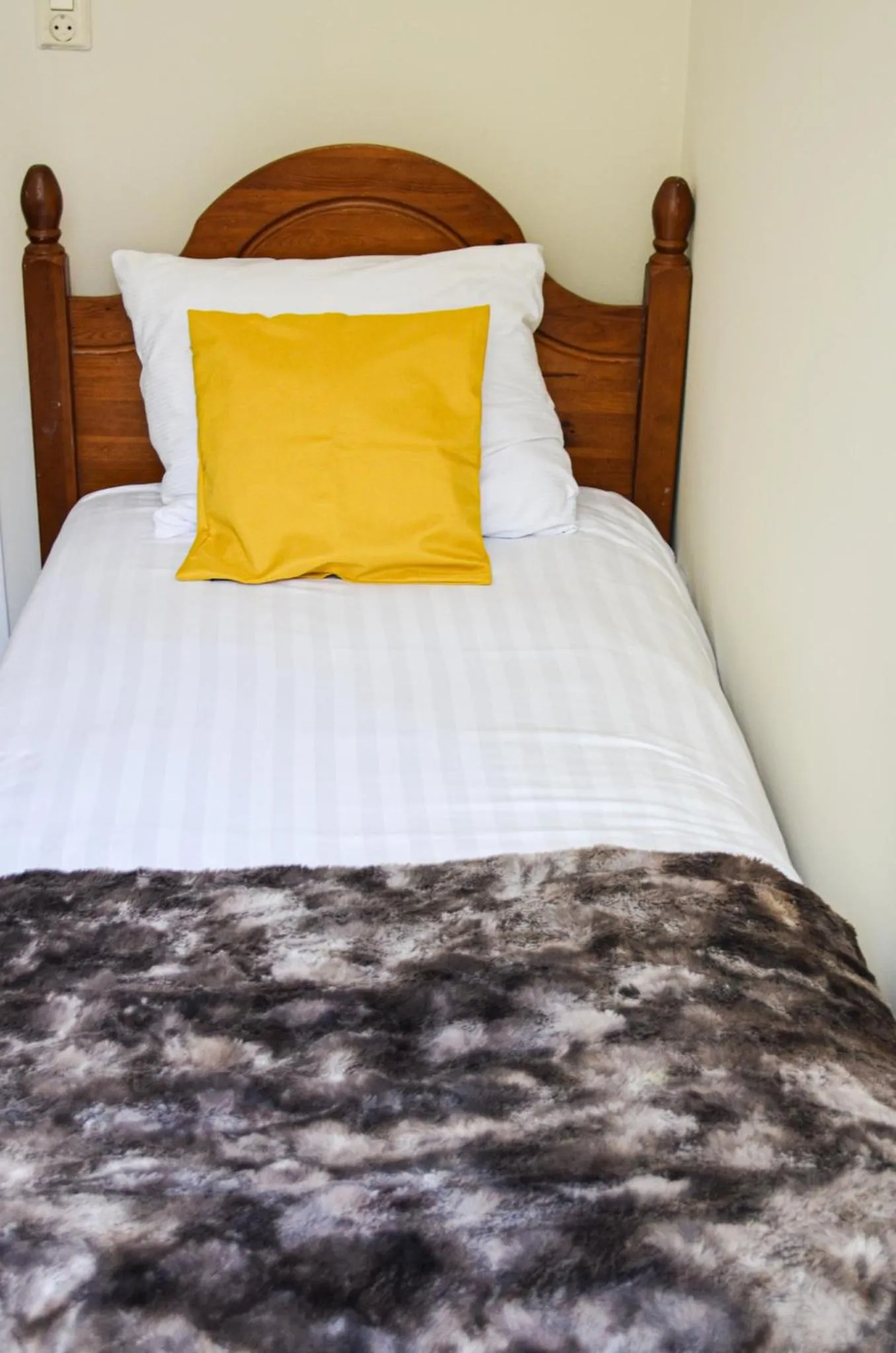 Bed in Family Hotel Kooyk