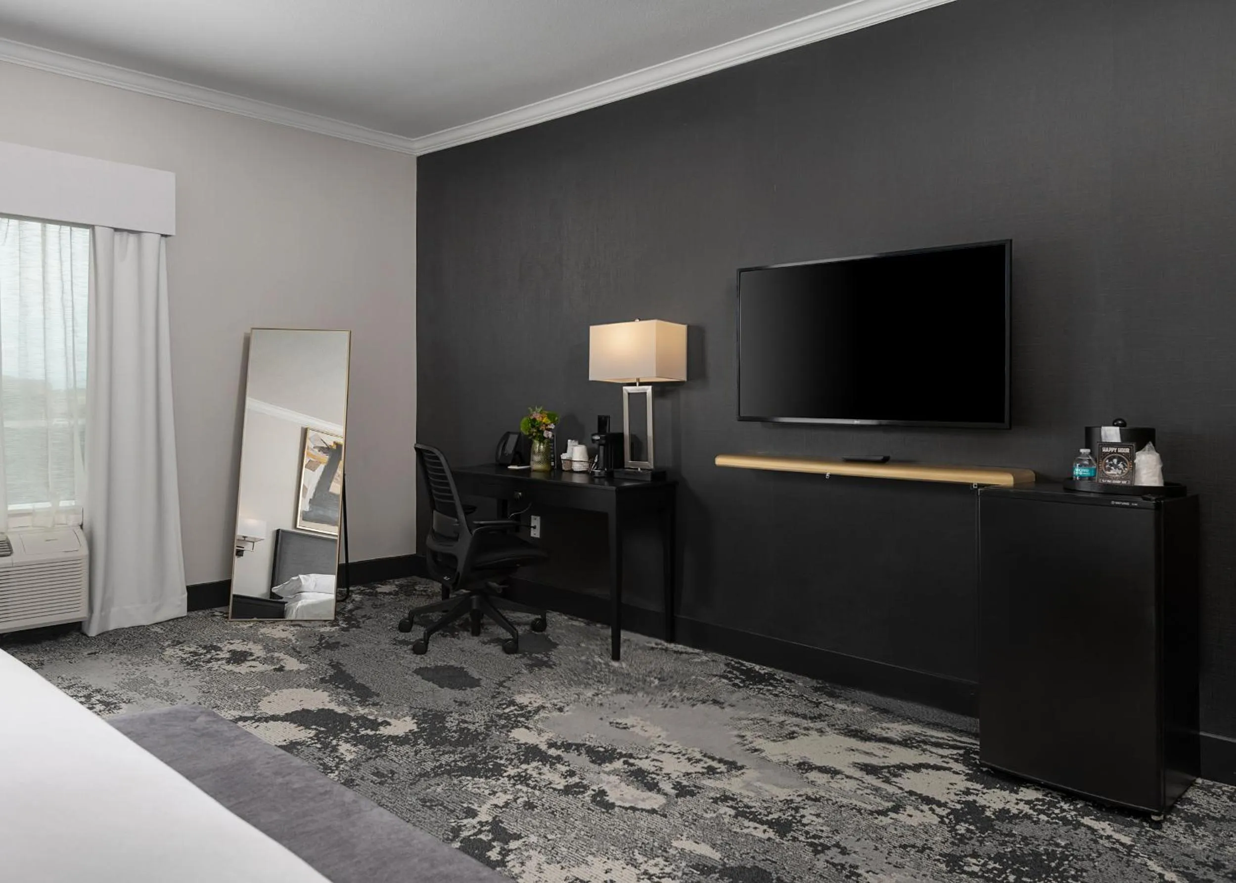 King Suite with Mobility Access Tub in Champions Club and Hotel, Houston Westchase