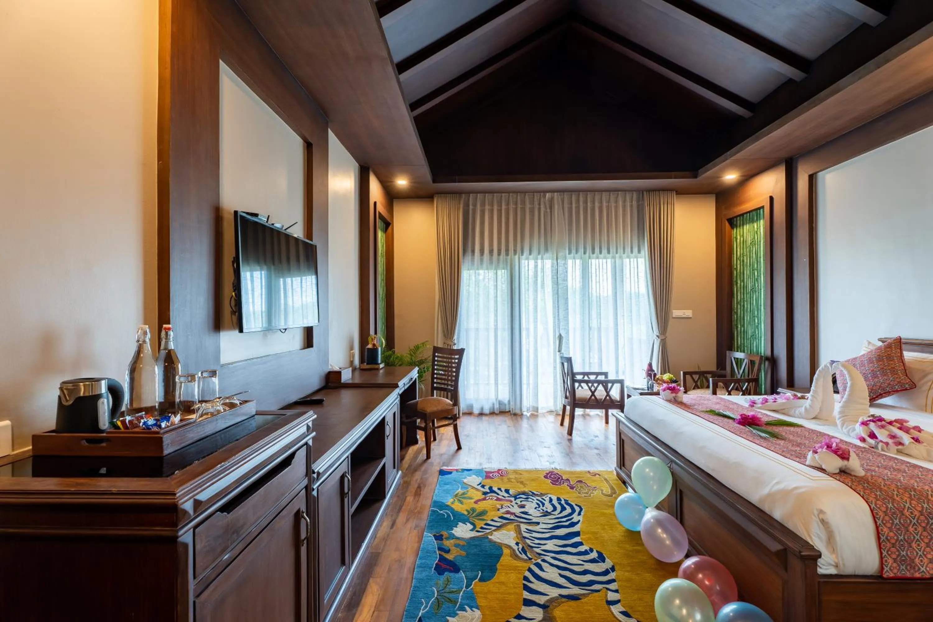 TV and multimedia, Bed in River Bank Jungle Resort, Chitwan