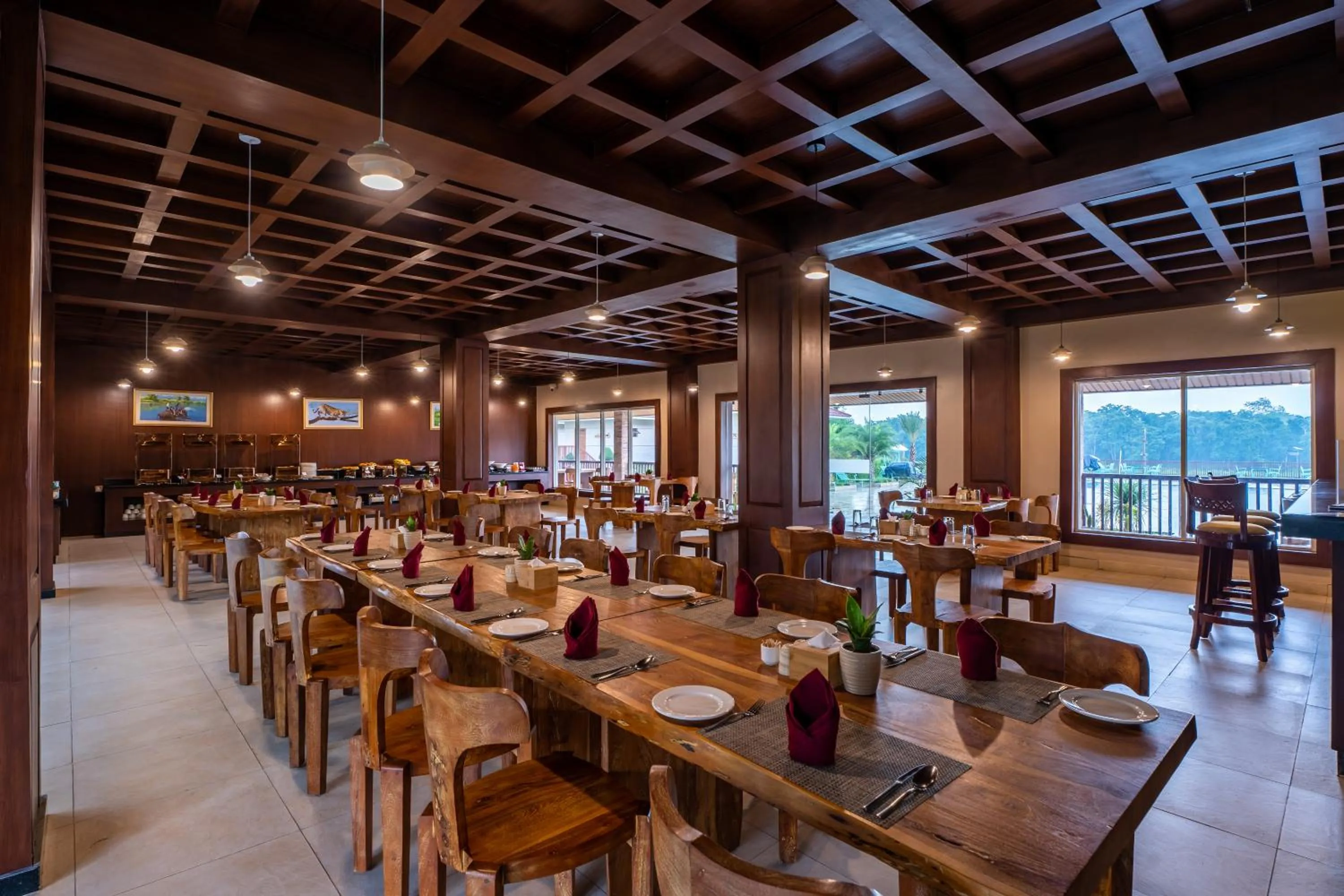 Restaurant/places to eat in River Bank Jungle Resort, Chitwan