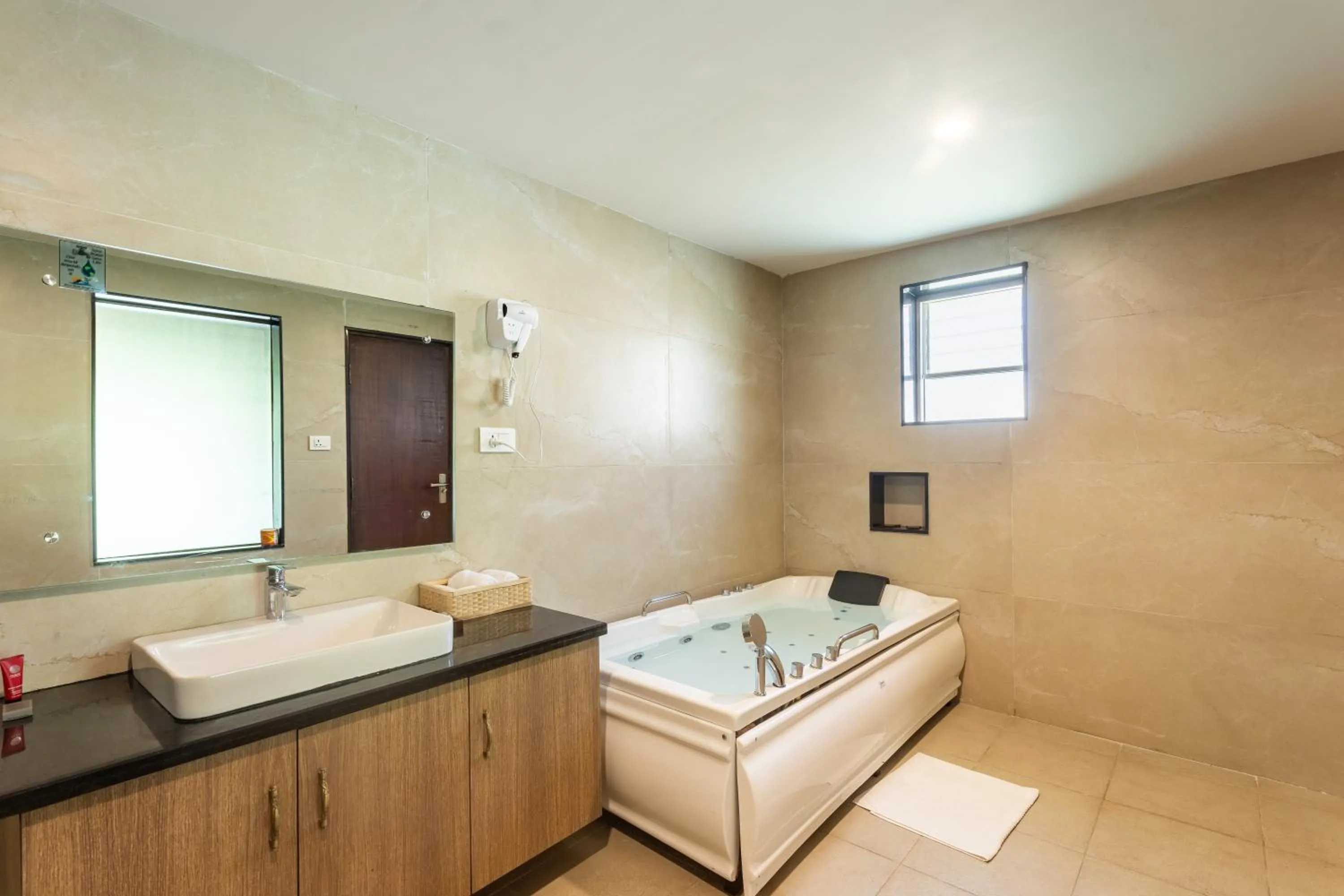 Bathroom, Bed in River Bank Jungle Resort, Chitwan