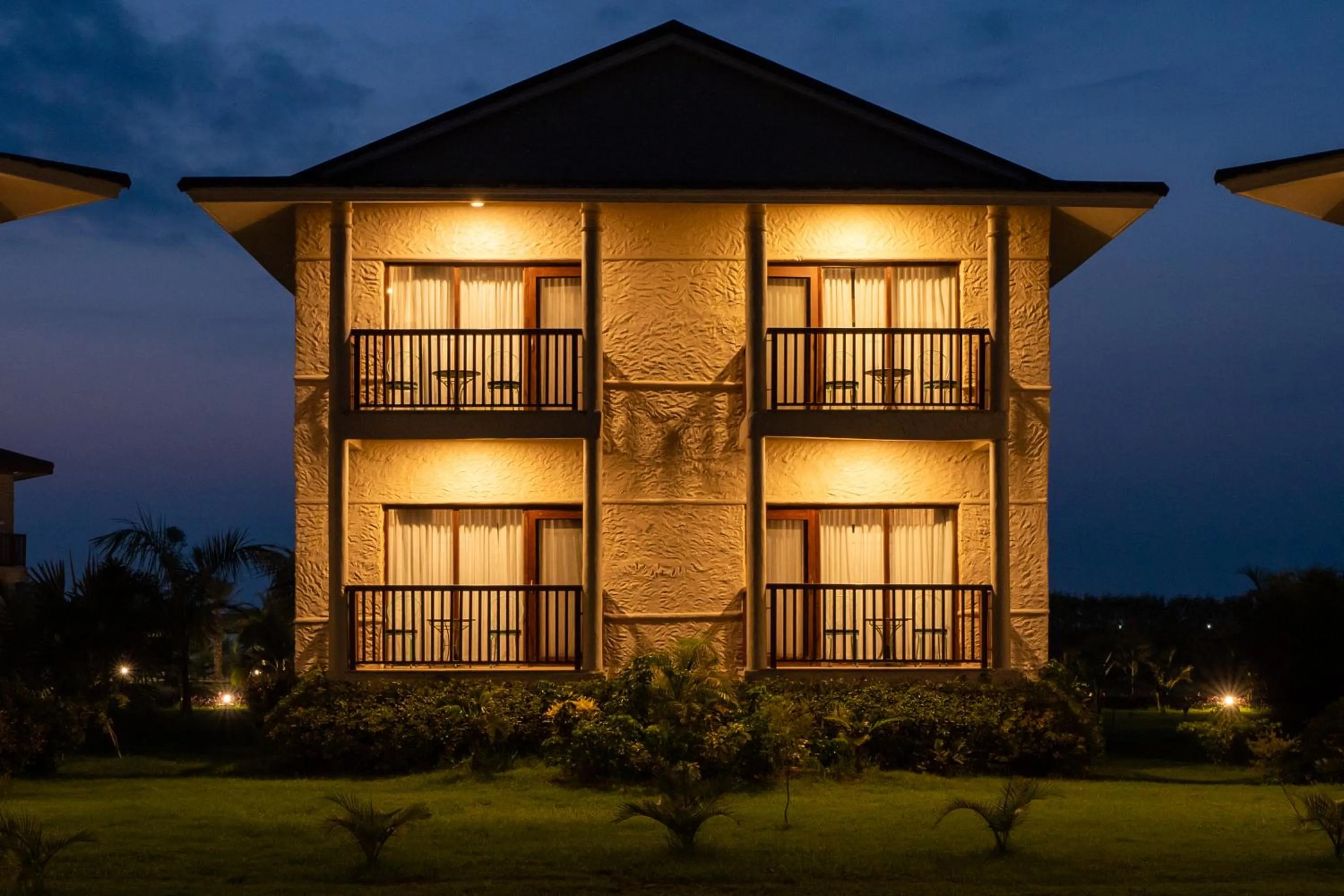 Property building in River Bank Jungle Resort, Chitwan