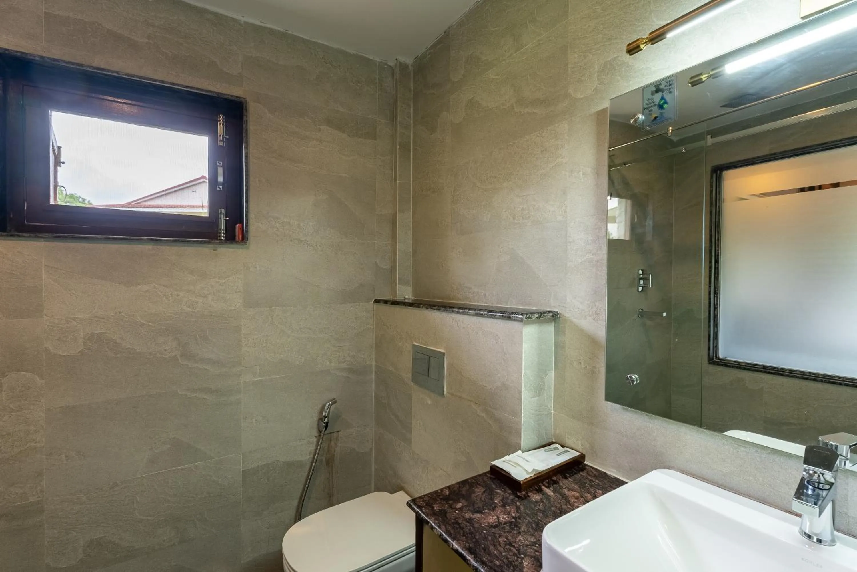 Toilet in River Bank Jungle Resort, Chitwan