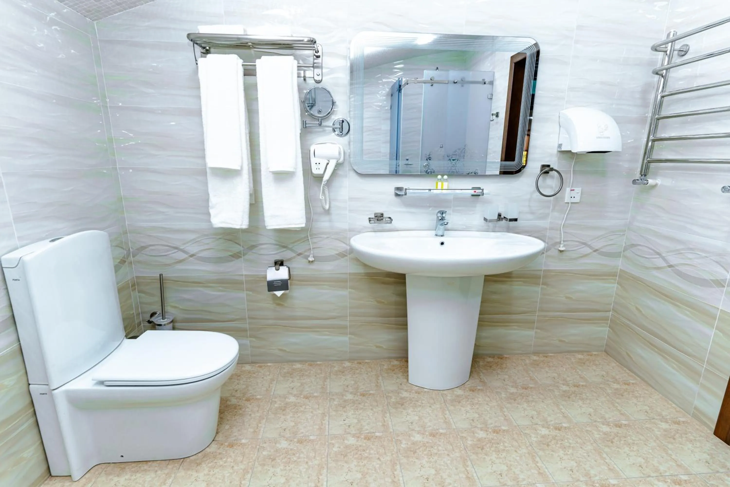 Shower in Bagizagan Hotel