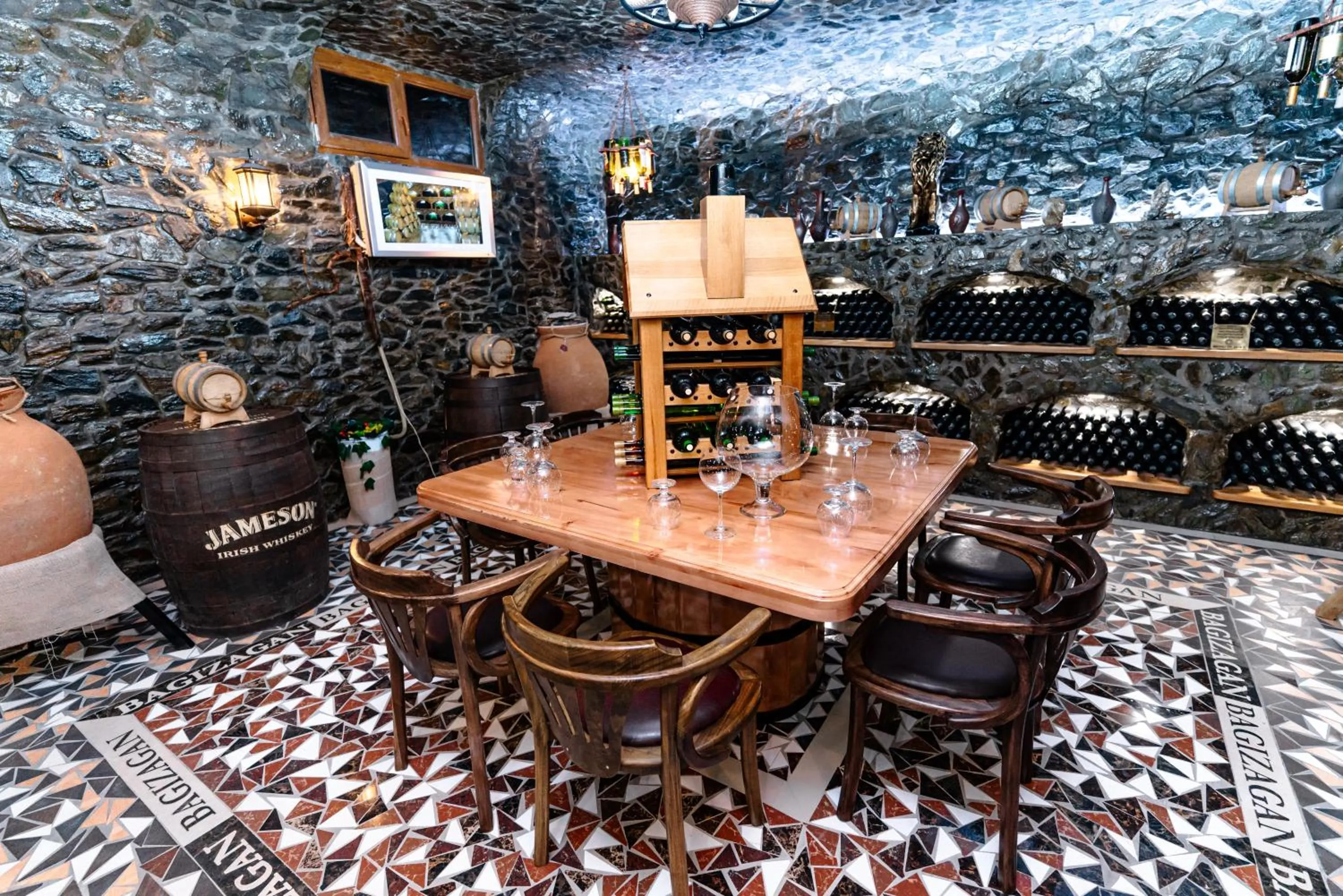 Alcoholic drinks in Bagizagan Hotel