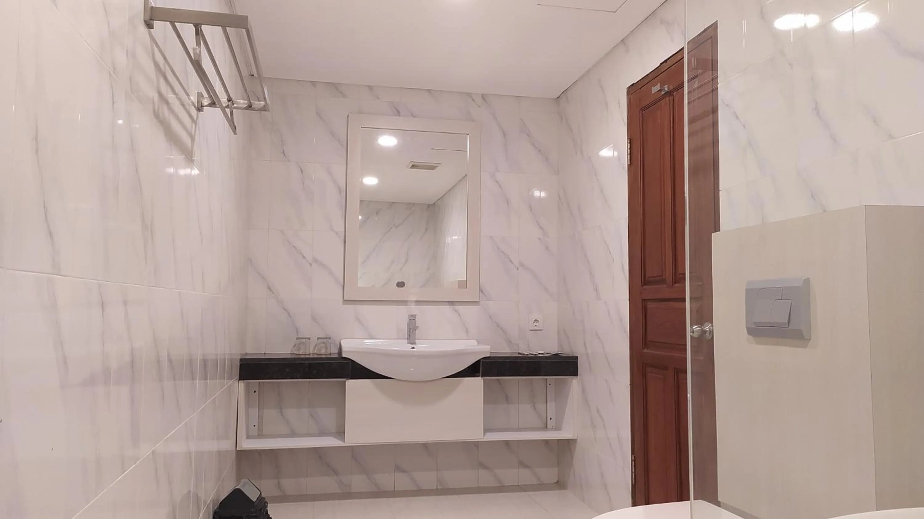 Shower in Puri Lovina