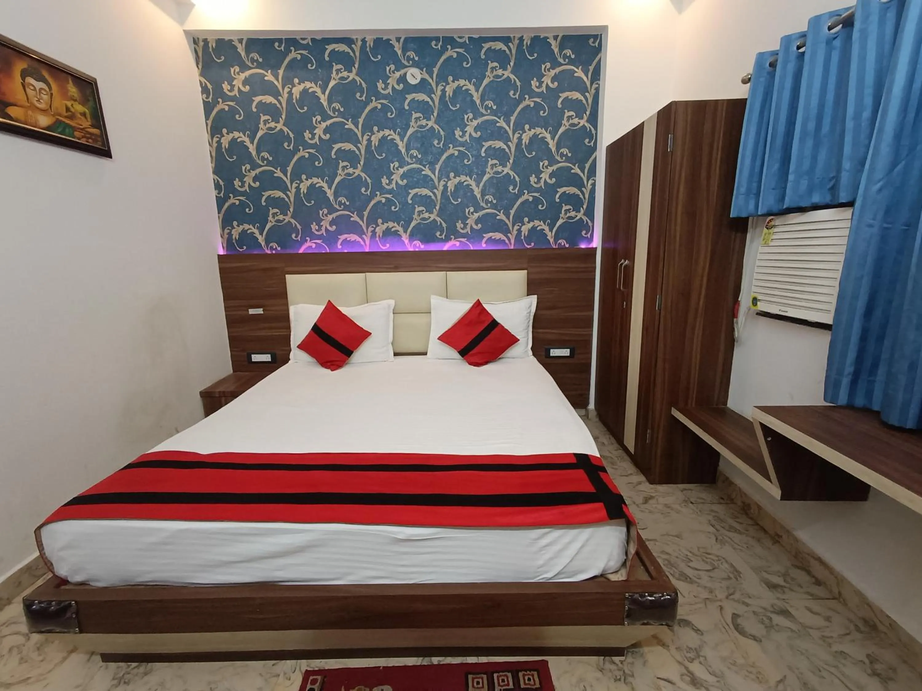 Bed in G P Guest House And Banquet Hall