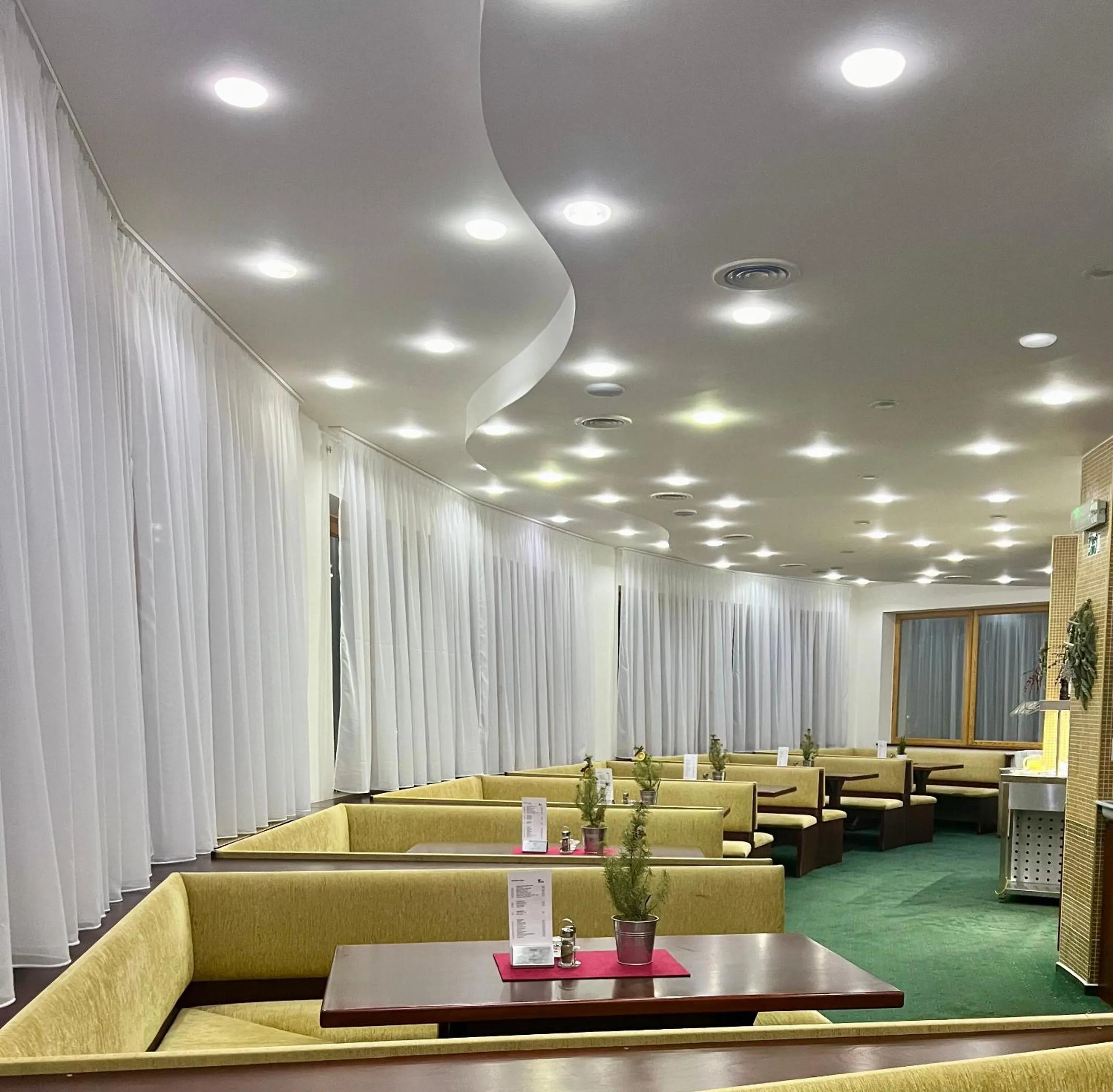 Restaurant/places to eat in Hotel Eufória