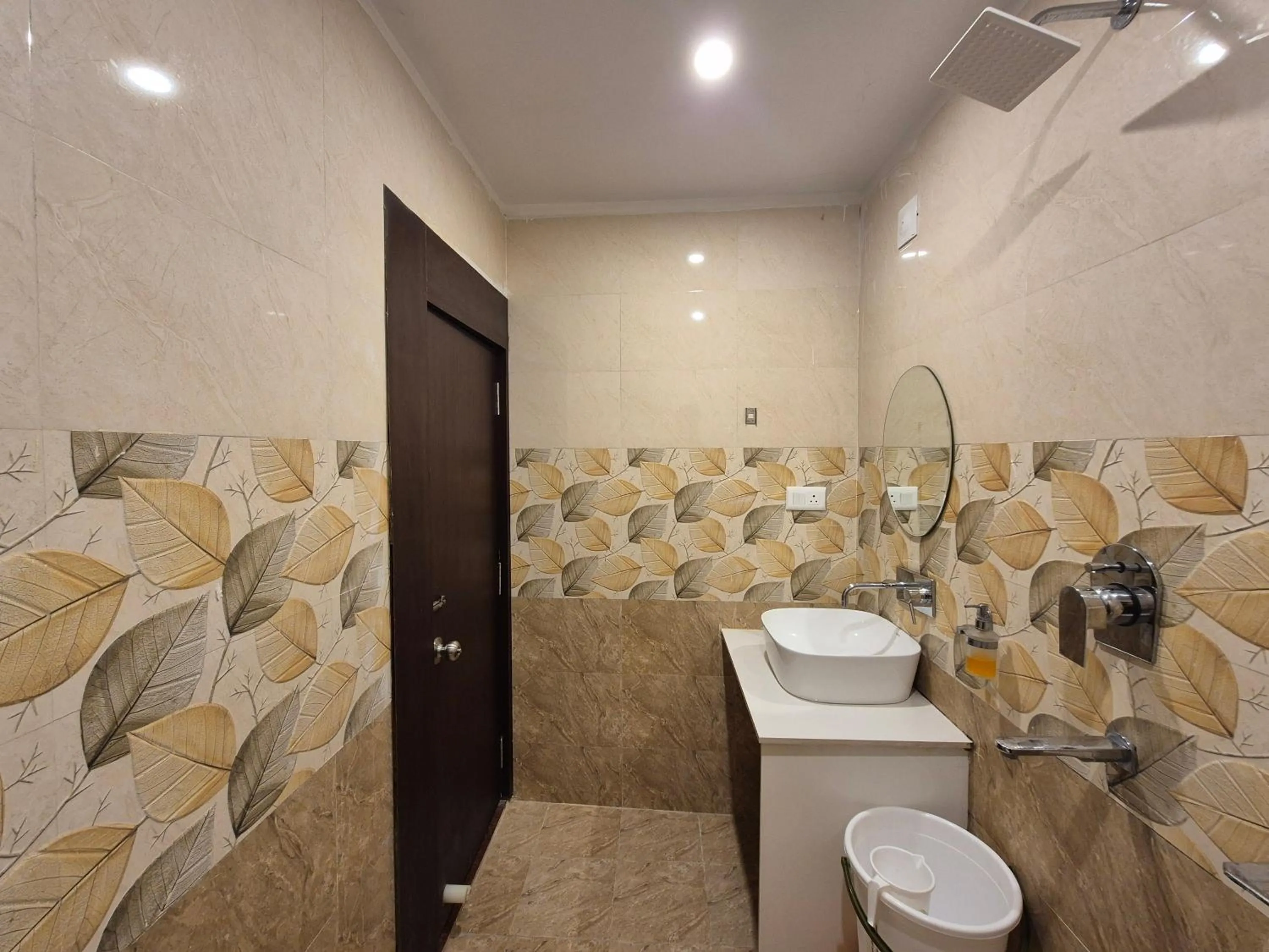 Shower in Royal View Residency
