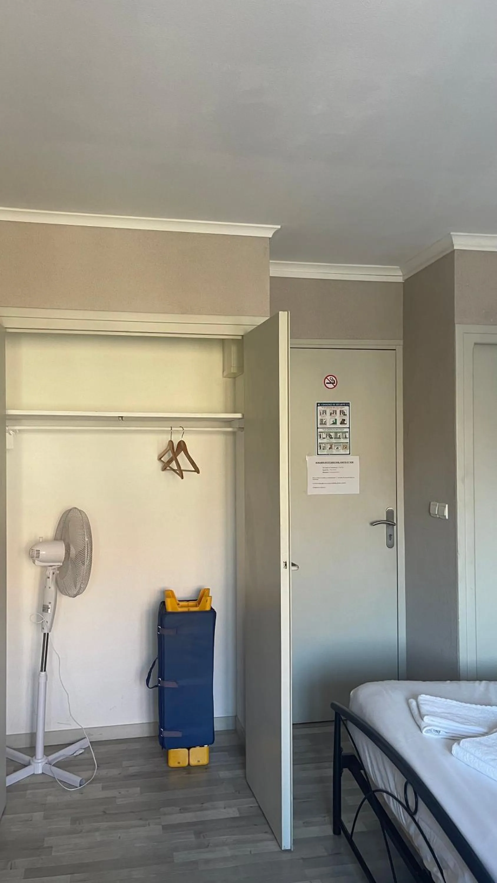 Bed in L'Excess Hotel