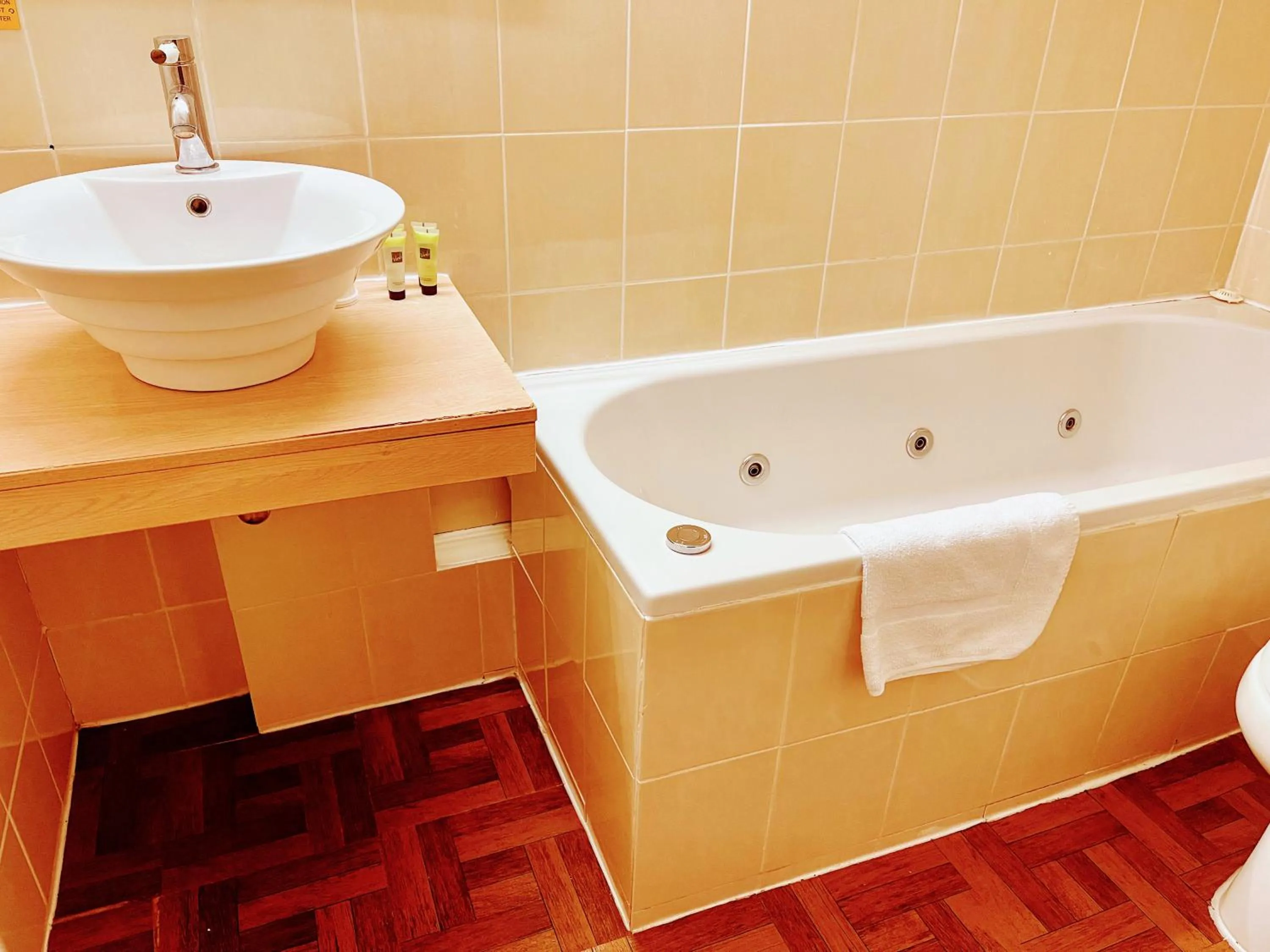 Bathroom in St George Hotel Great Yarmouth