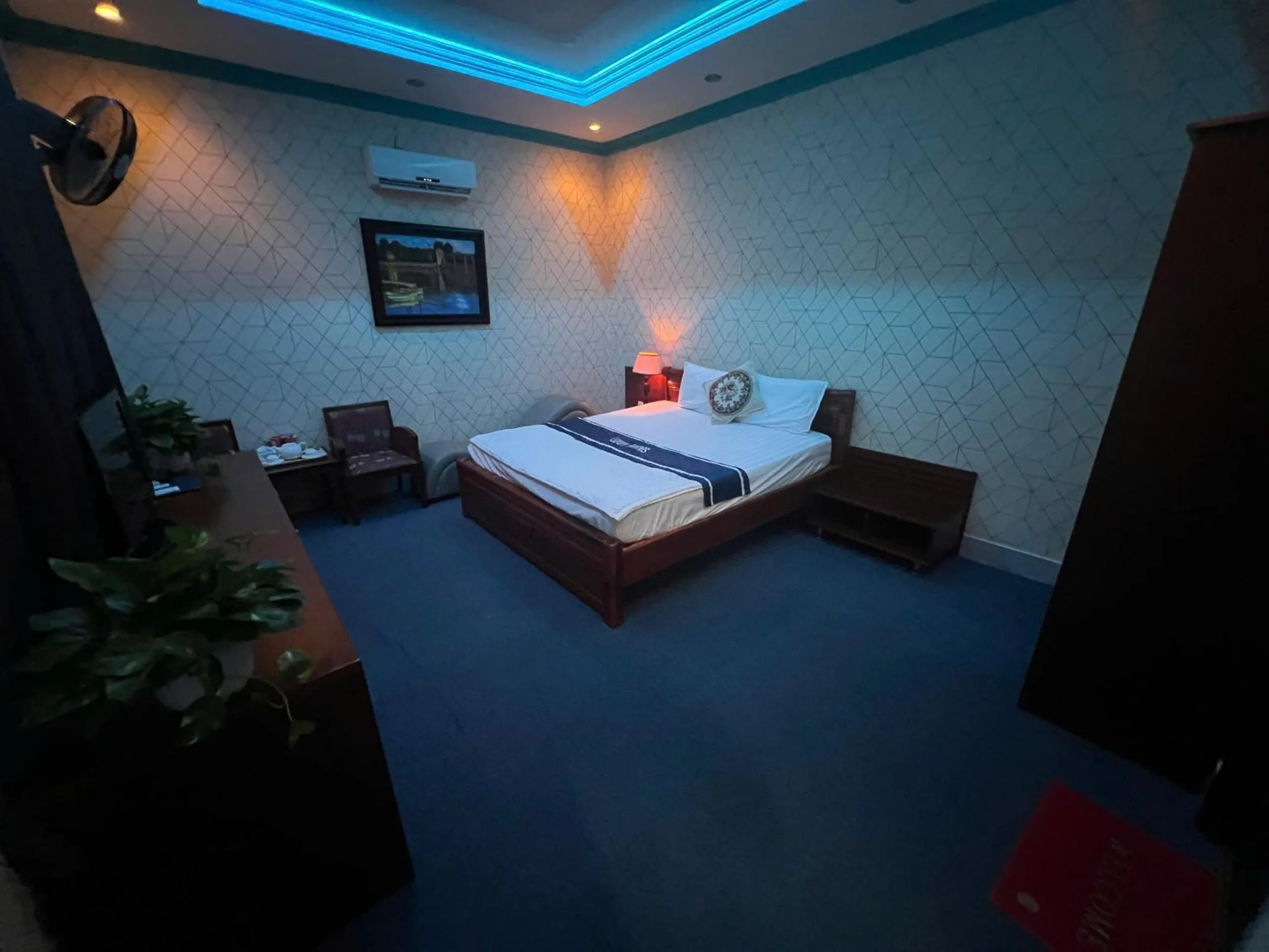 Bedroom in Phi Long 2 Hotel Thu Dau Mot