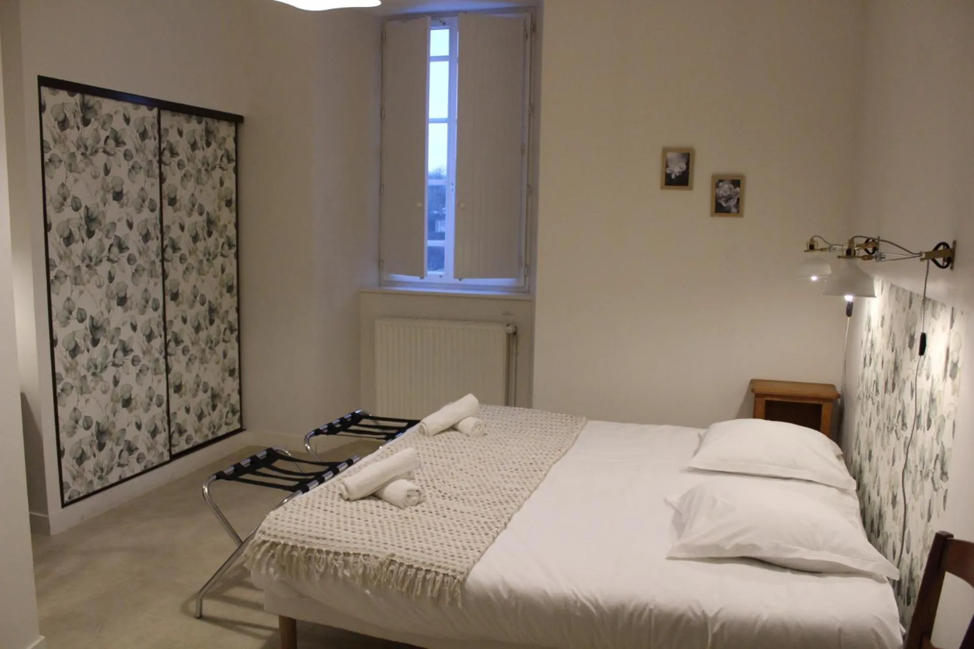 Photo of the whole room, Bed in Le grand couvent de Gramat