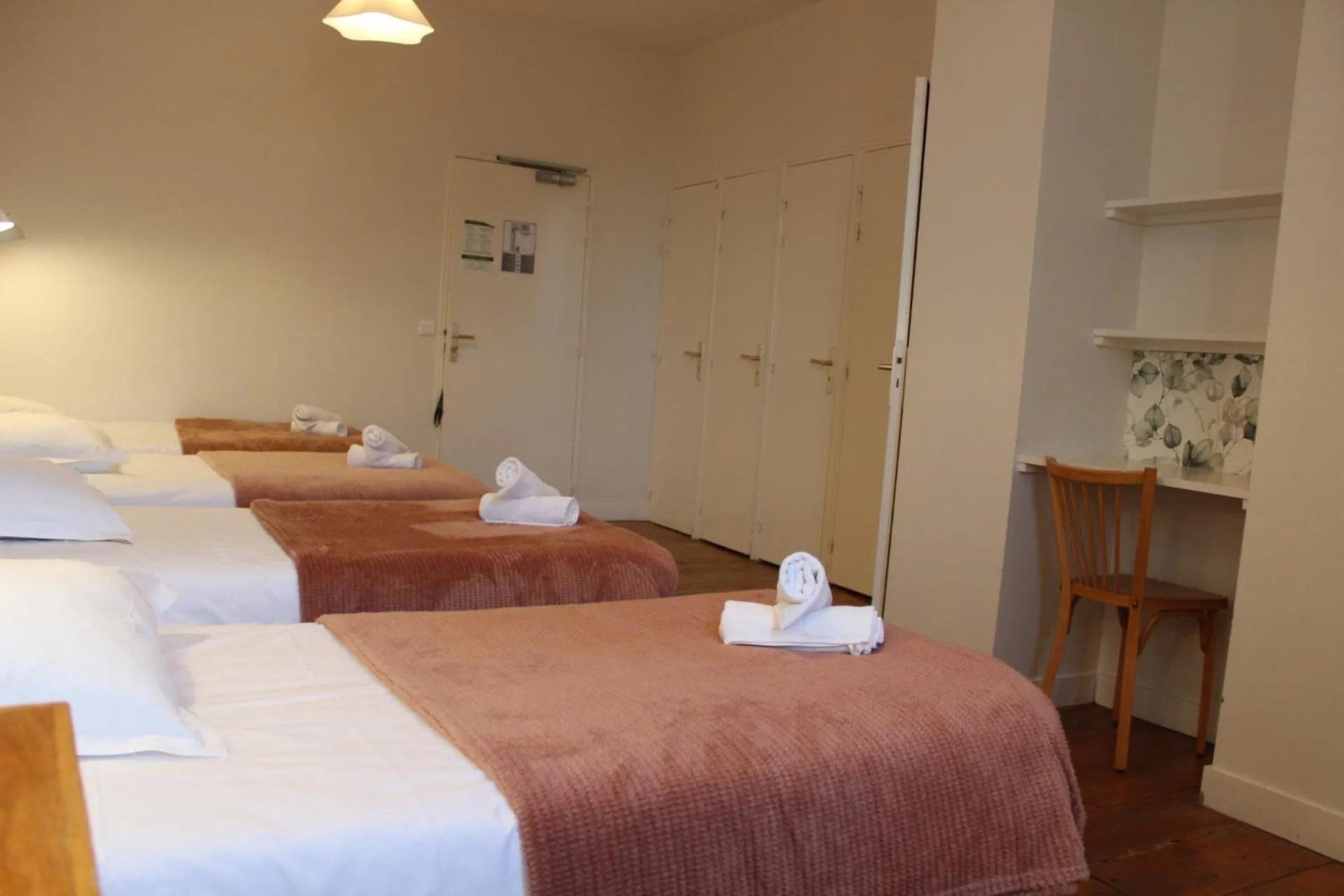 Bed in Le grand couvent de Gramat