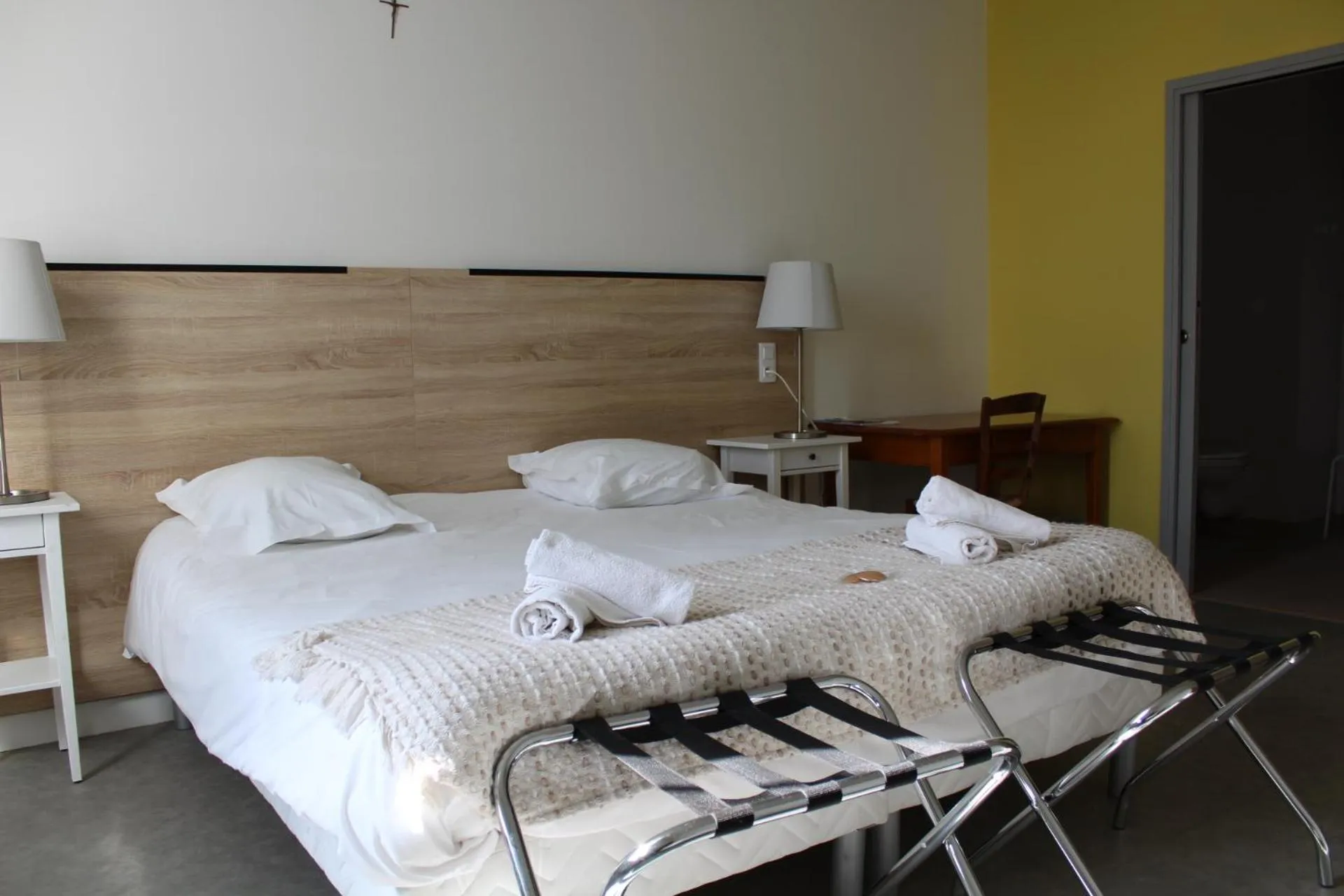 Photo of the whole room, Bed in Le grand couvent de Gramat