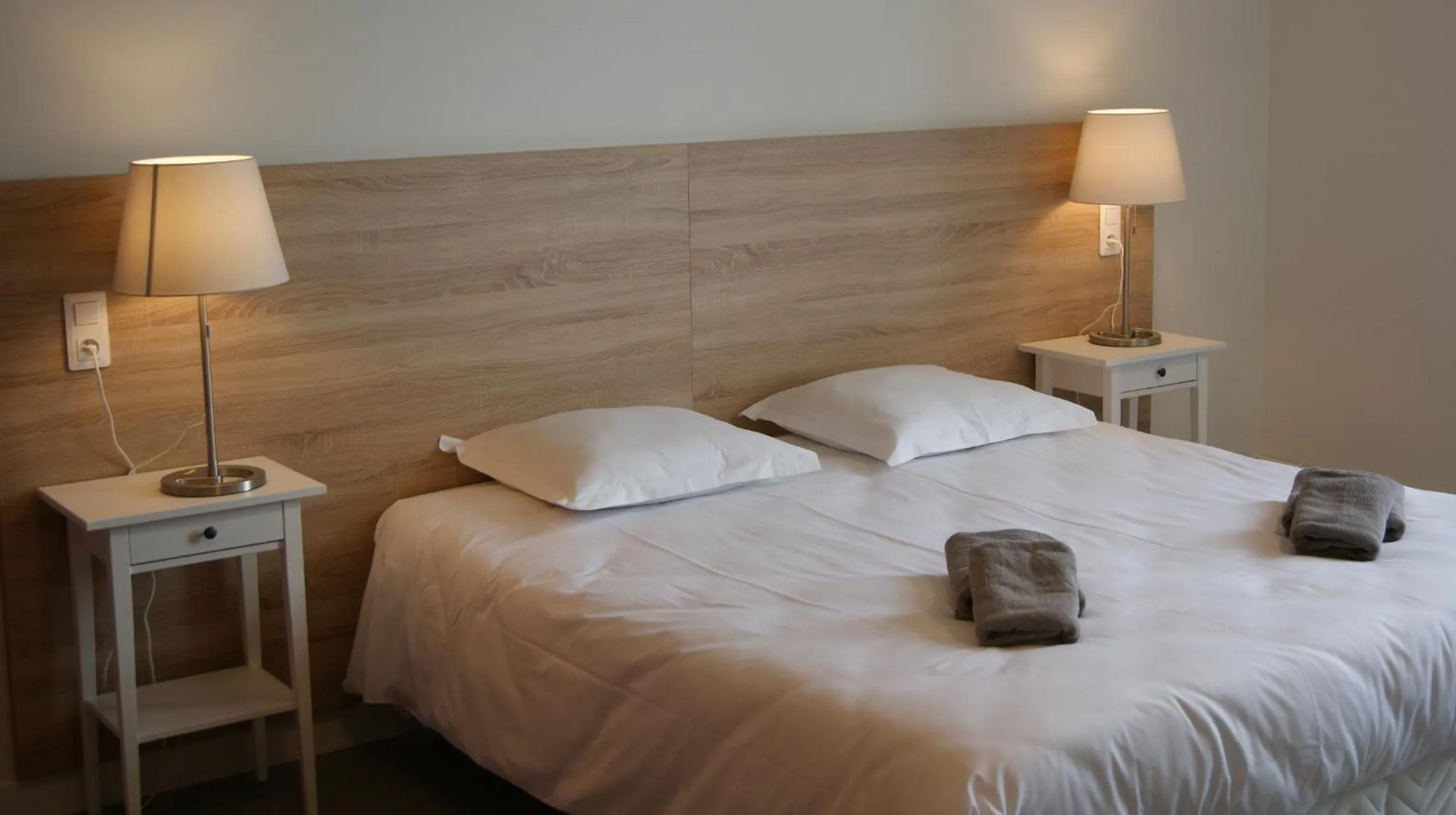 Bedroom, Bed in Le grand couvent de Gramat