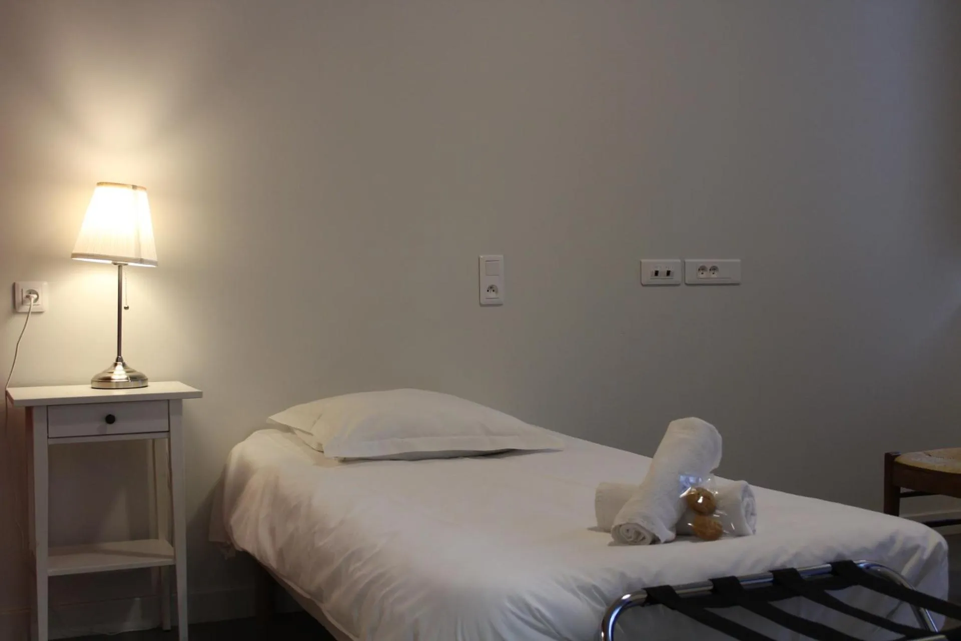 Bed in Le grand couvent de Gramat