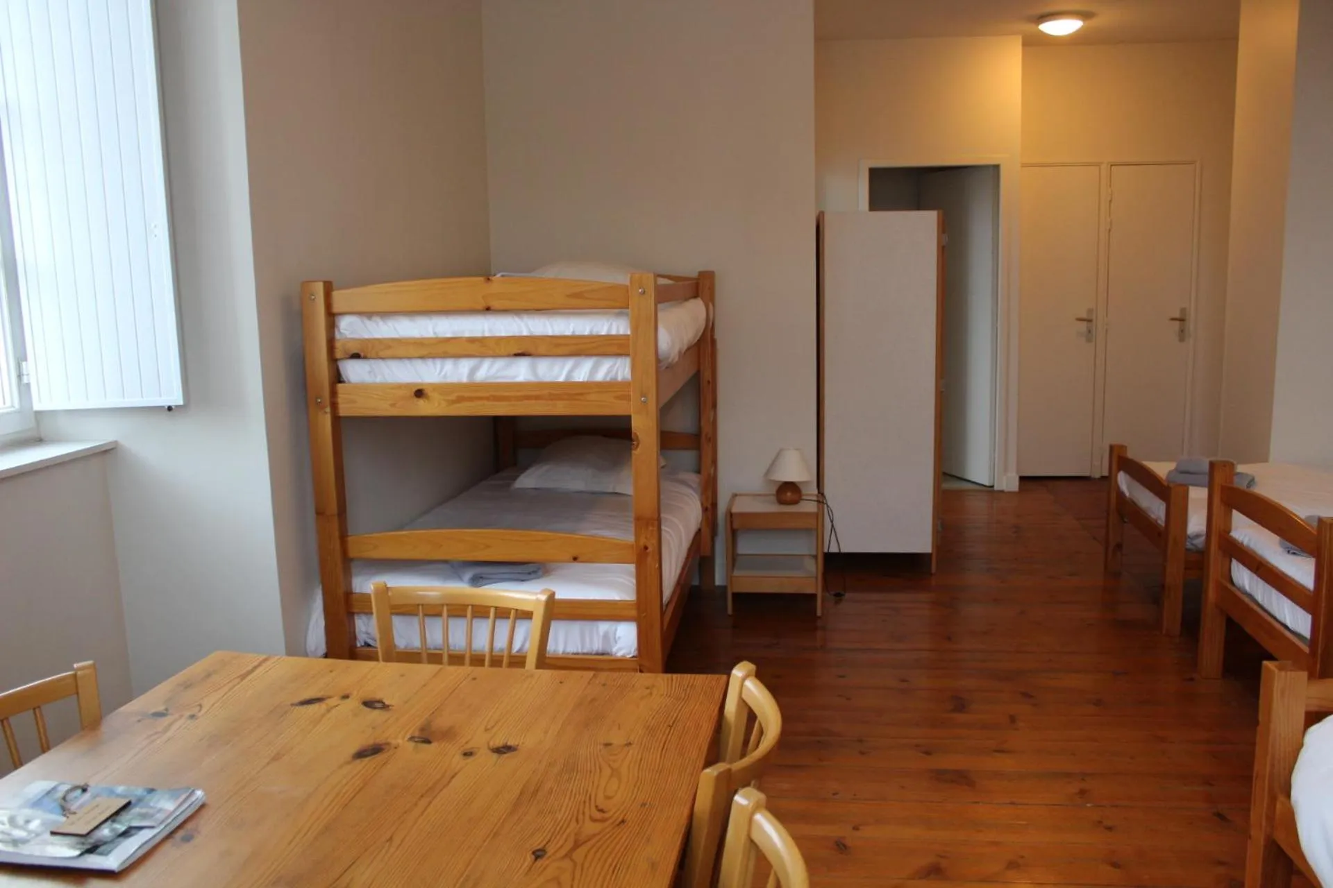 Photo of the whole room, Bed in Le grand couvent de Gramat