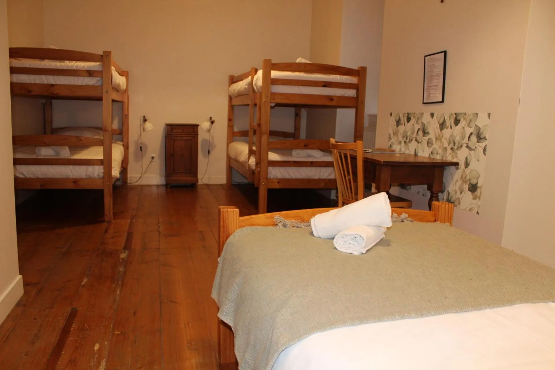 Bed in Le grand couvent de Gramat