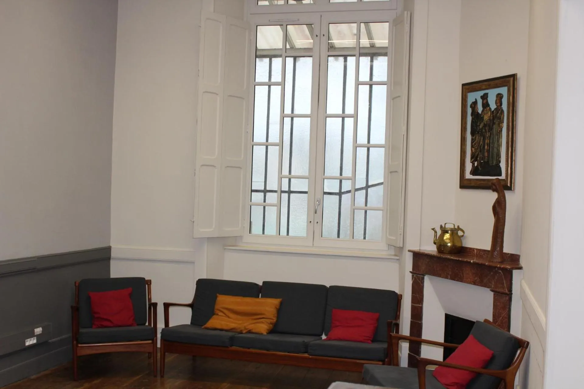 Seating area in Le grand couvent de Gramat