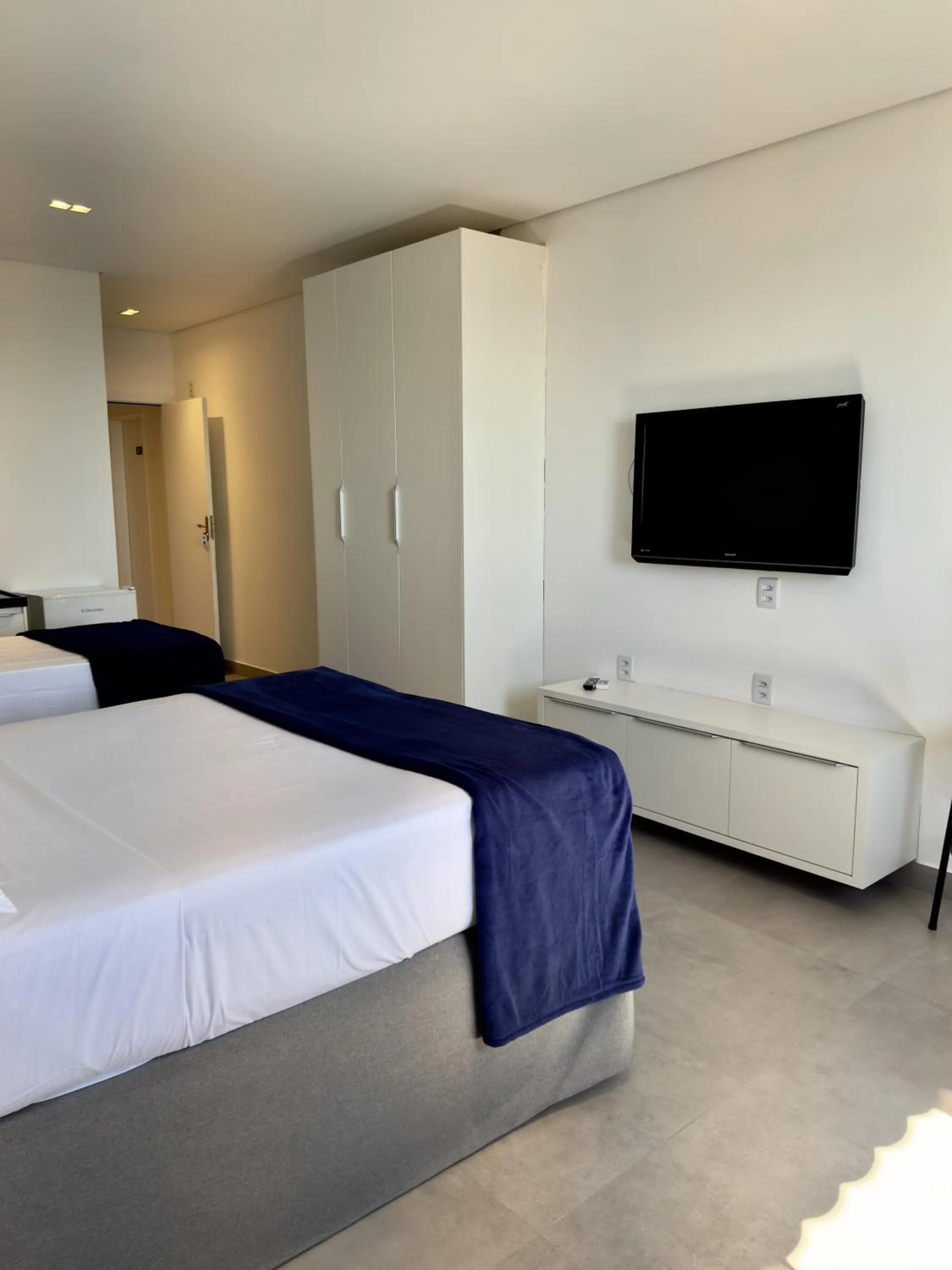 Bed in Las Brisas Beach Hotel