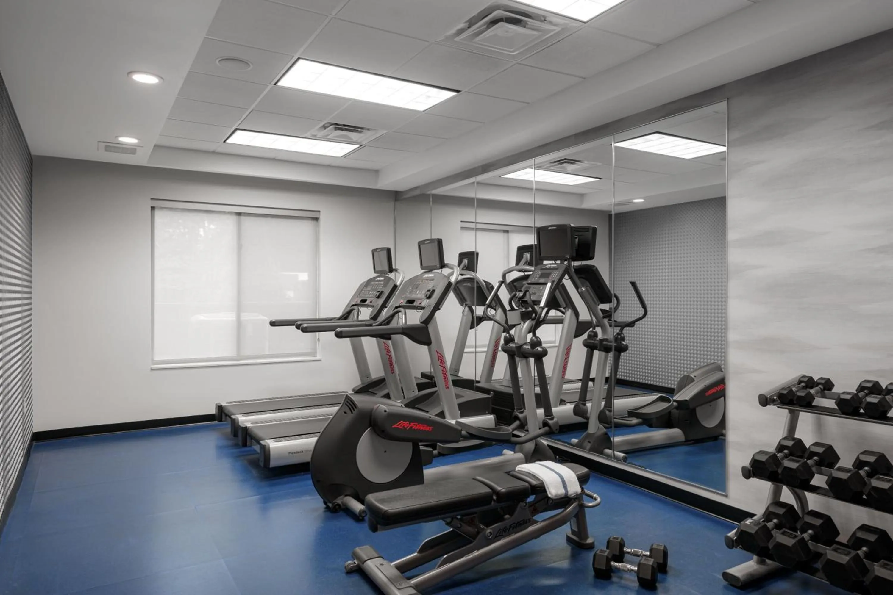 Fitness centre/facilities in Fairfield Inn & Suites by Marriott Columbia