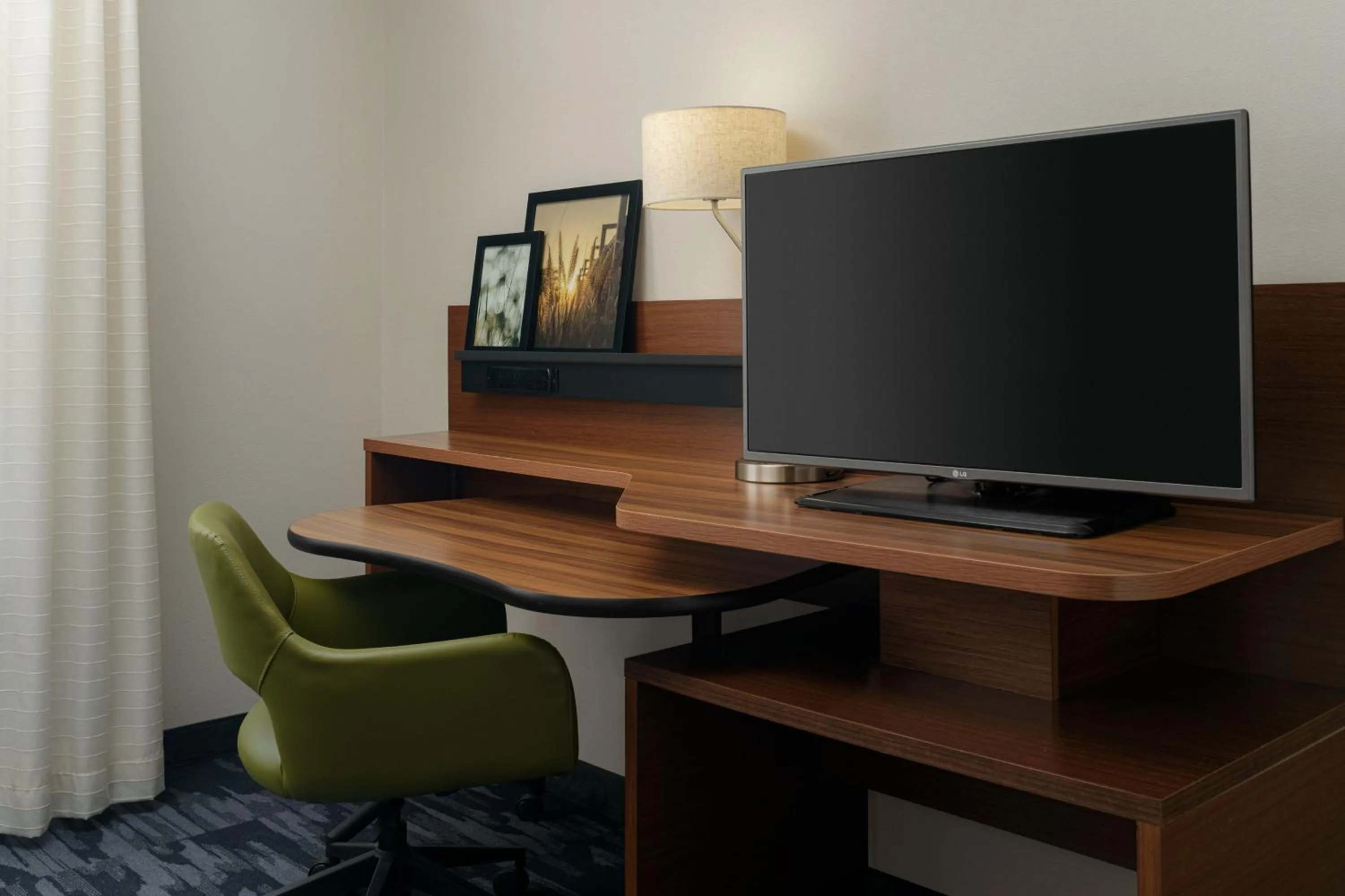 Photo of the whole room in Fairfield Inn & Suites by Marriott Columbia