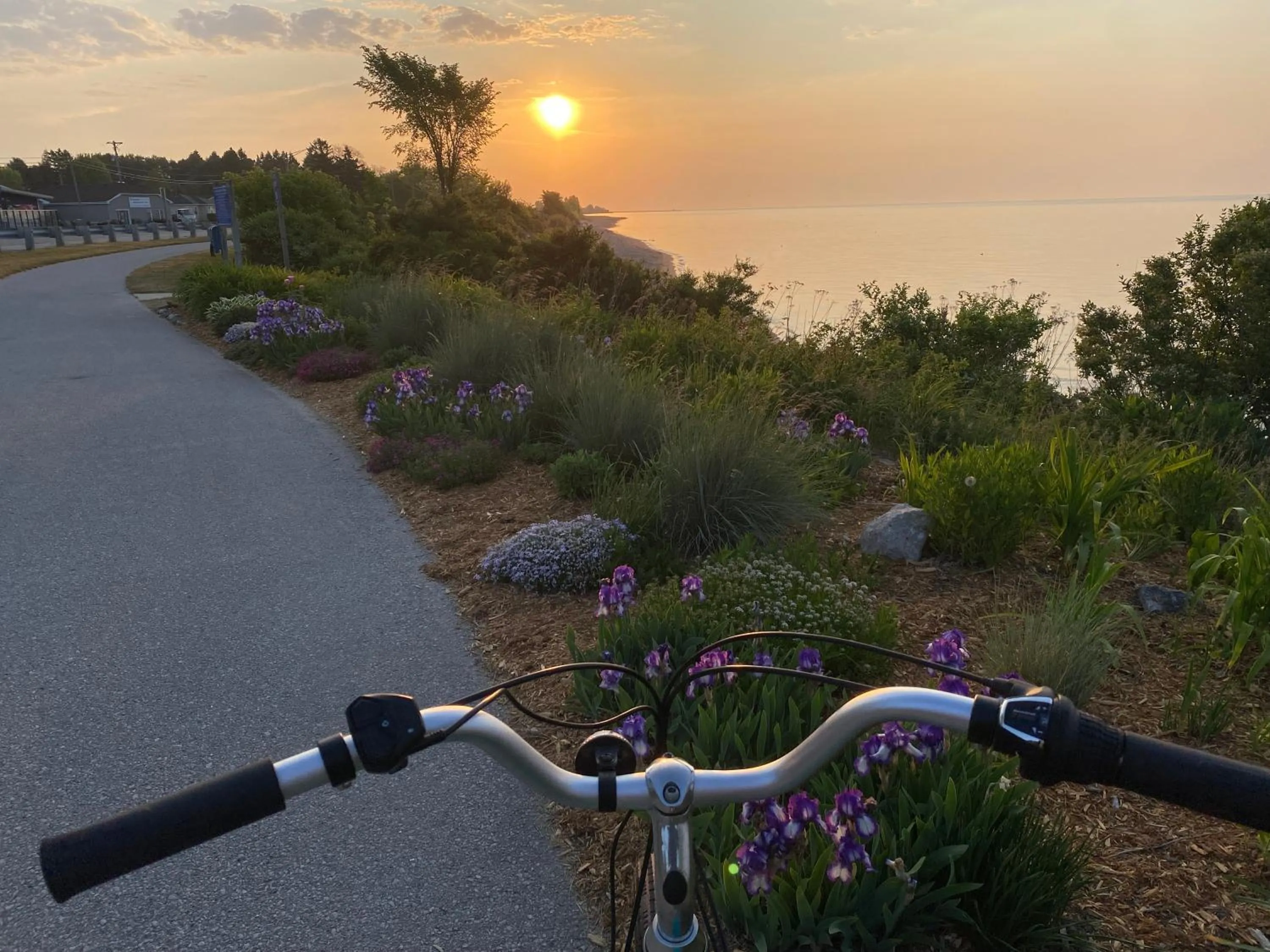Cycling in Village Inn on the Lake