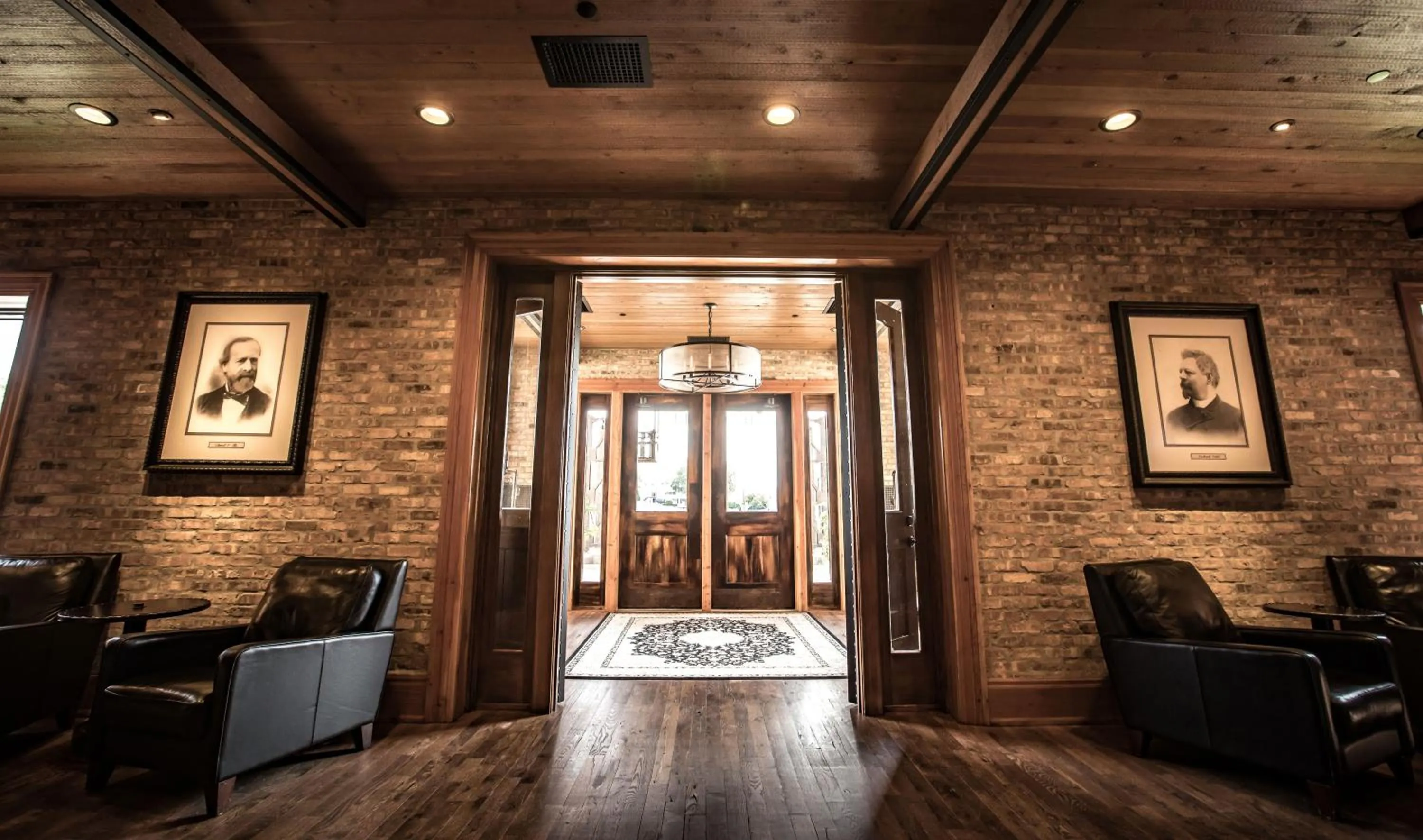 Facade/entrance in Ironworks Hotel