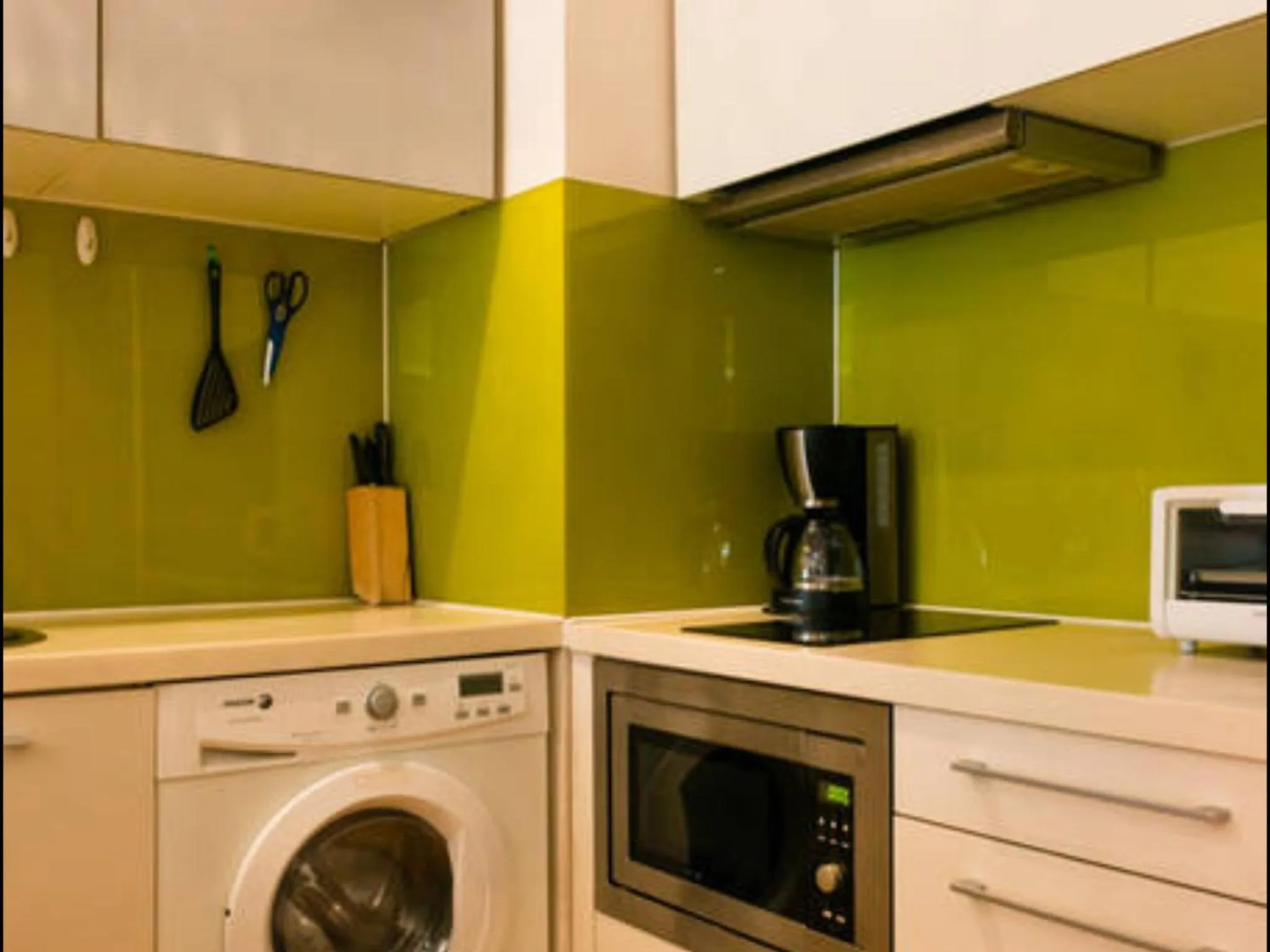 Coffee/tea facilities in Beijing Haisheng Apartment