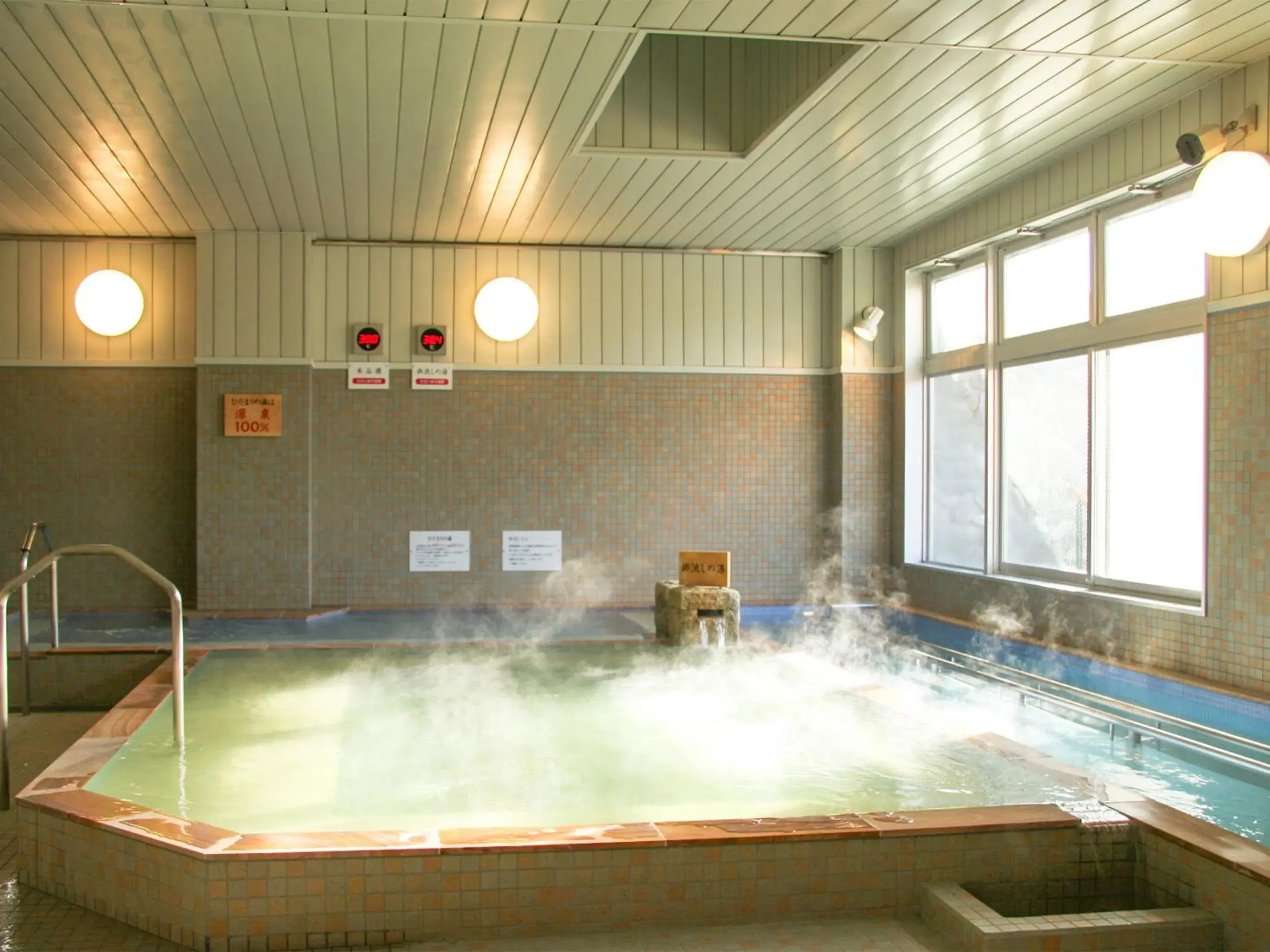 Single Futon in Male Dormitory Room in Natural Onsen Hostel Hidamari no Yu Single Futon in Male Dormitory Room in Natural Onsen Hostel Hidamari no Yu