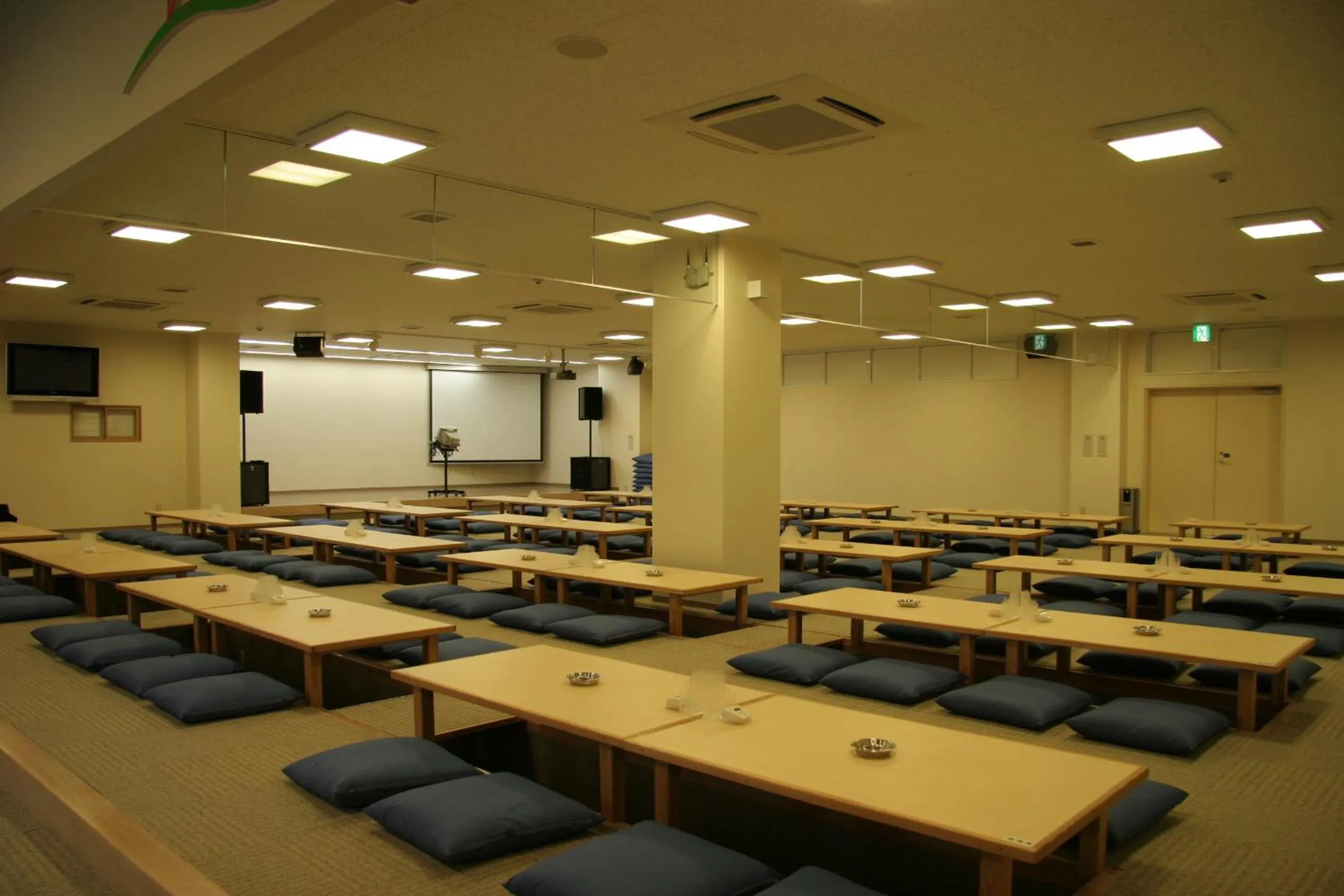 Restaurant/places to eat in Natural Onsen Hostel Hidamari no Yu