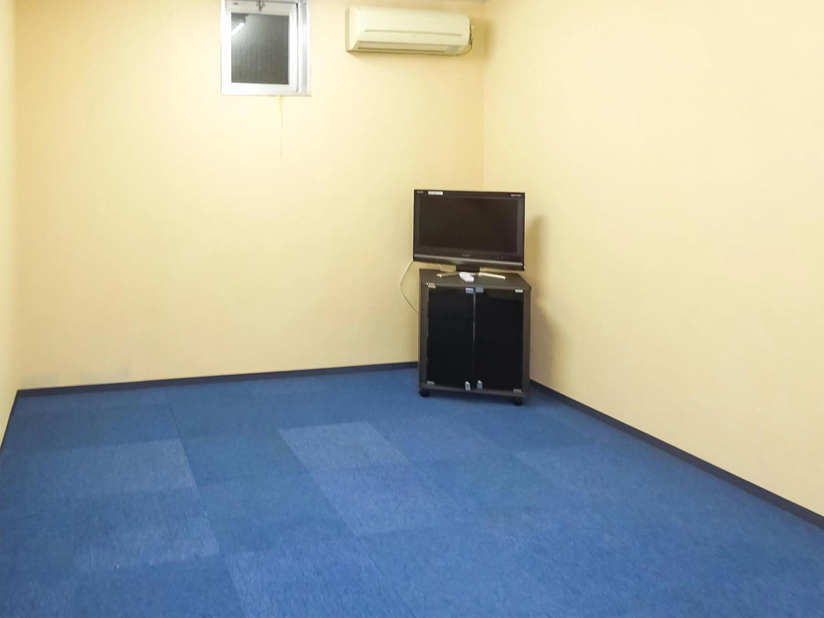 Photo of the whole room in Natural Onsen Hostel Hidamari no Yu