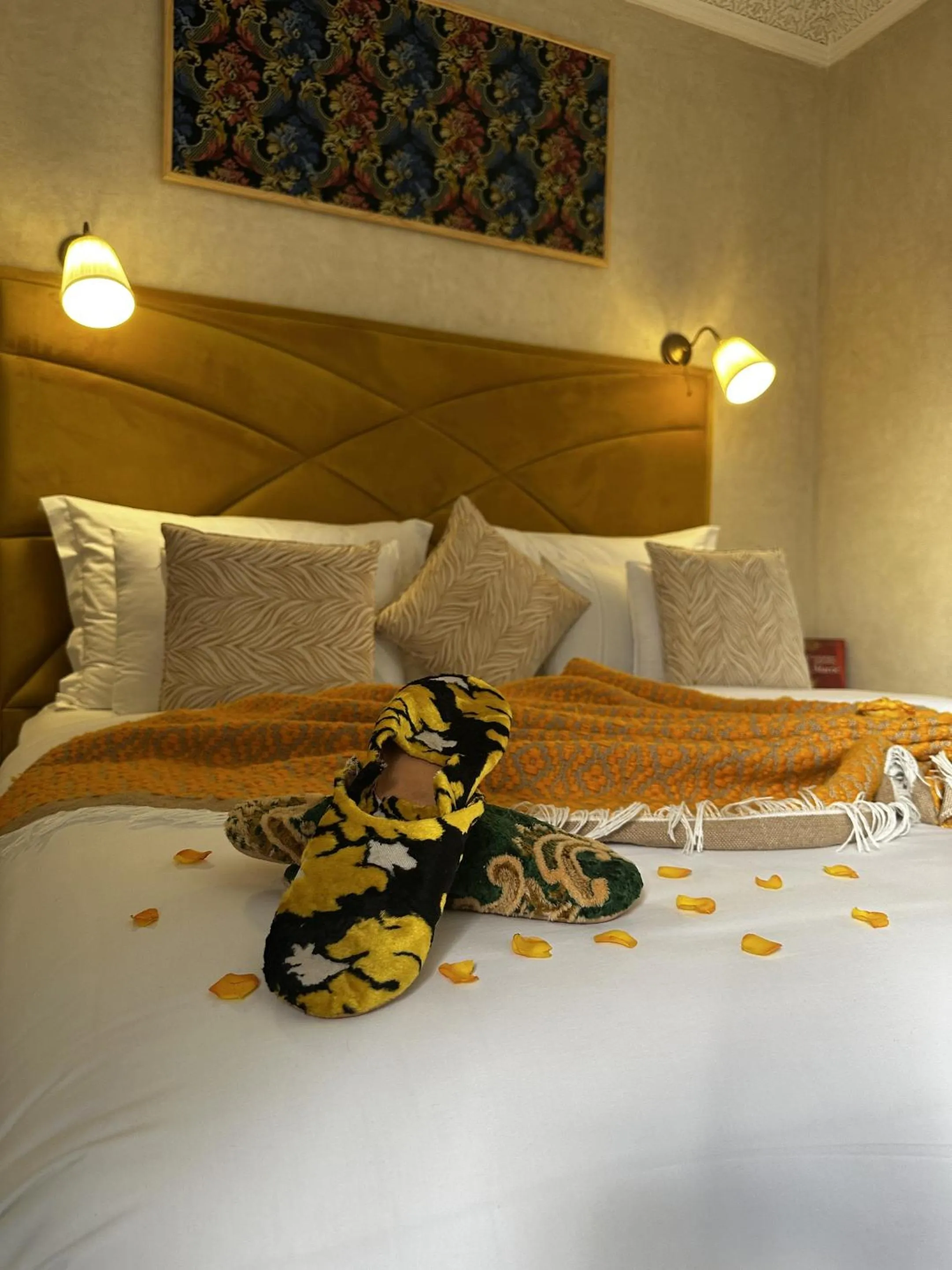 Bedroom, Bed in Riad Atrium & Spa