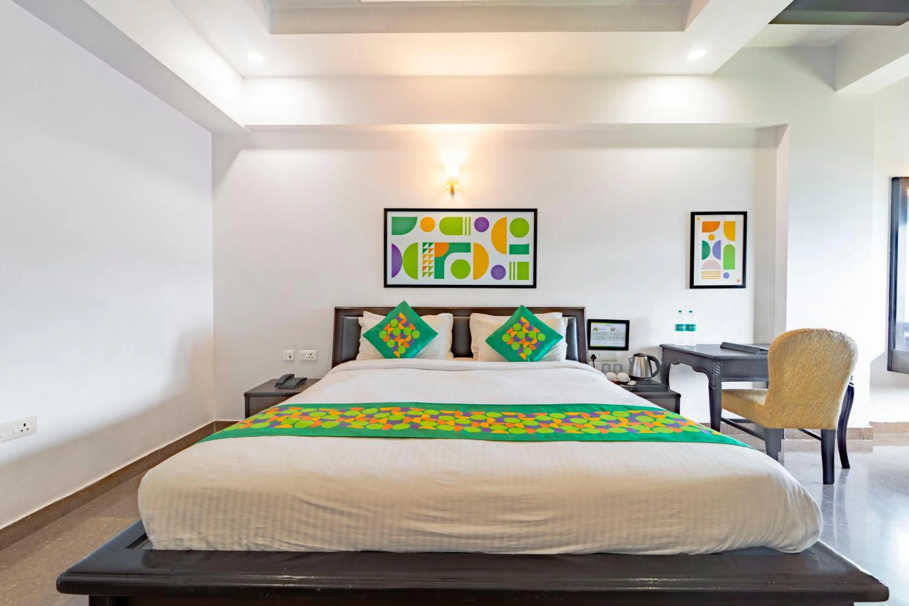 Bedroom, Bed in Treebo Shivam Inn Near Singapore Mall