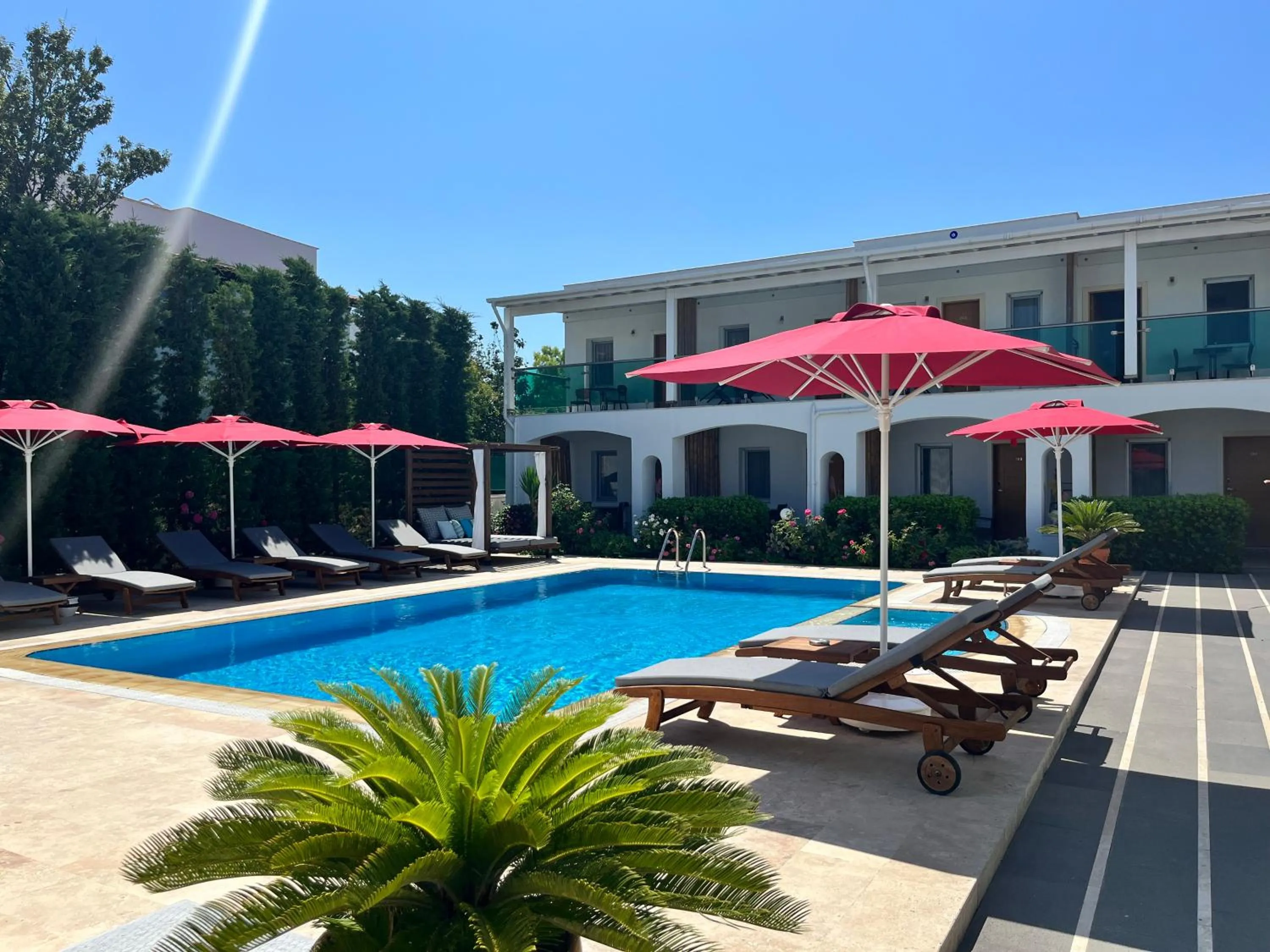 Swimming pool in The Losh Hotel