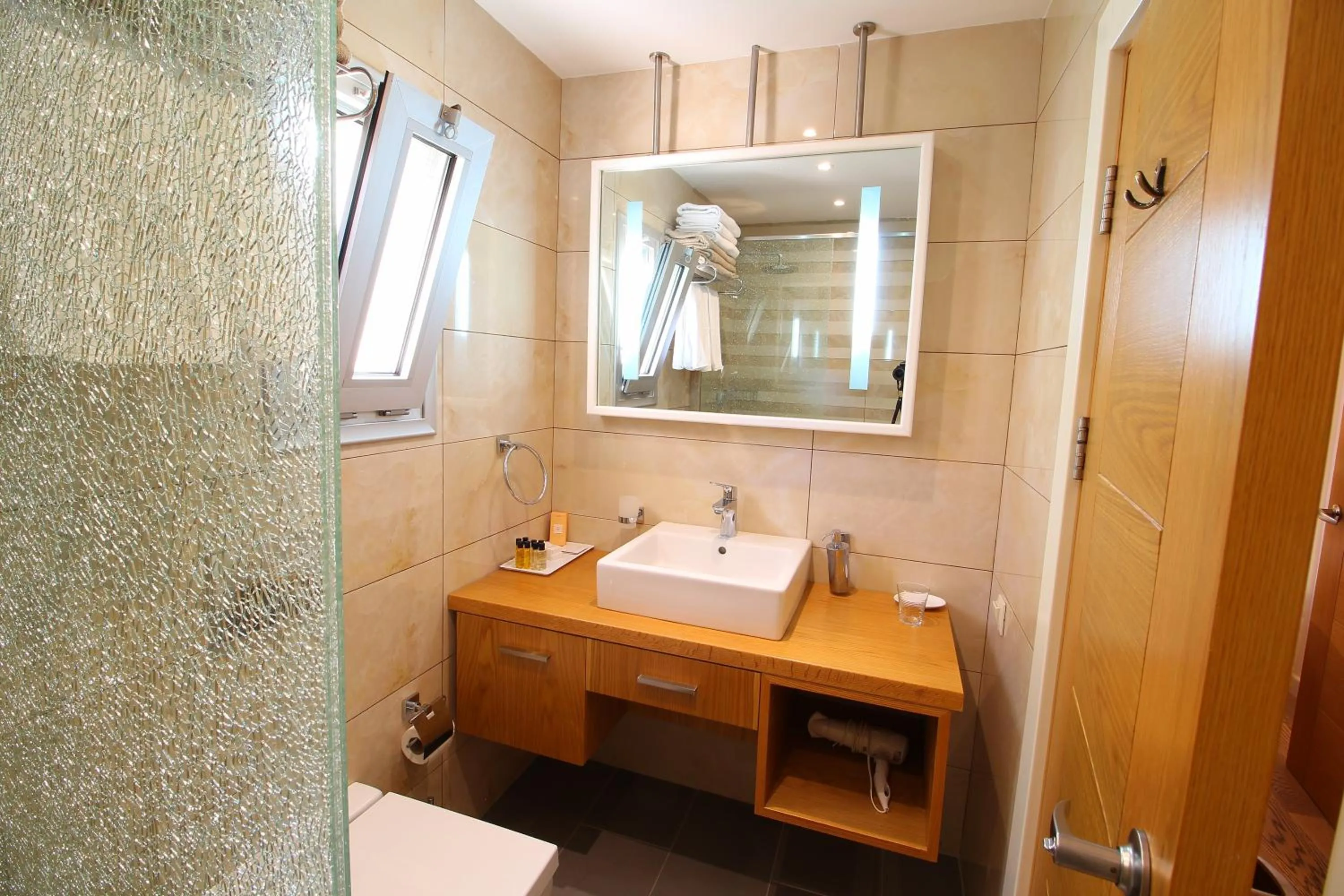 Bathroom in The Losh Hotel