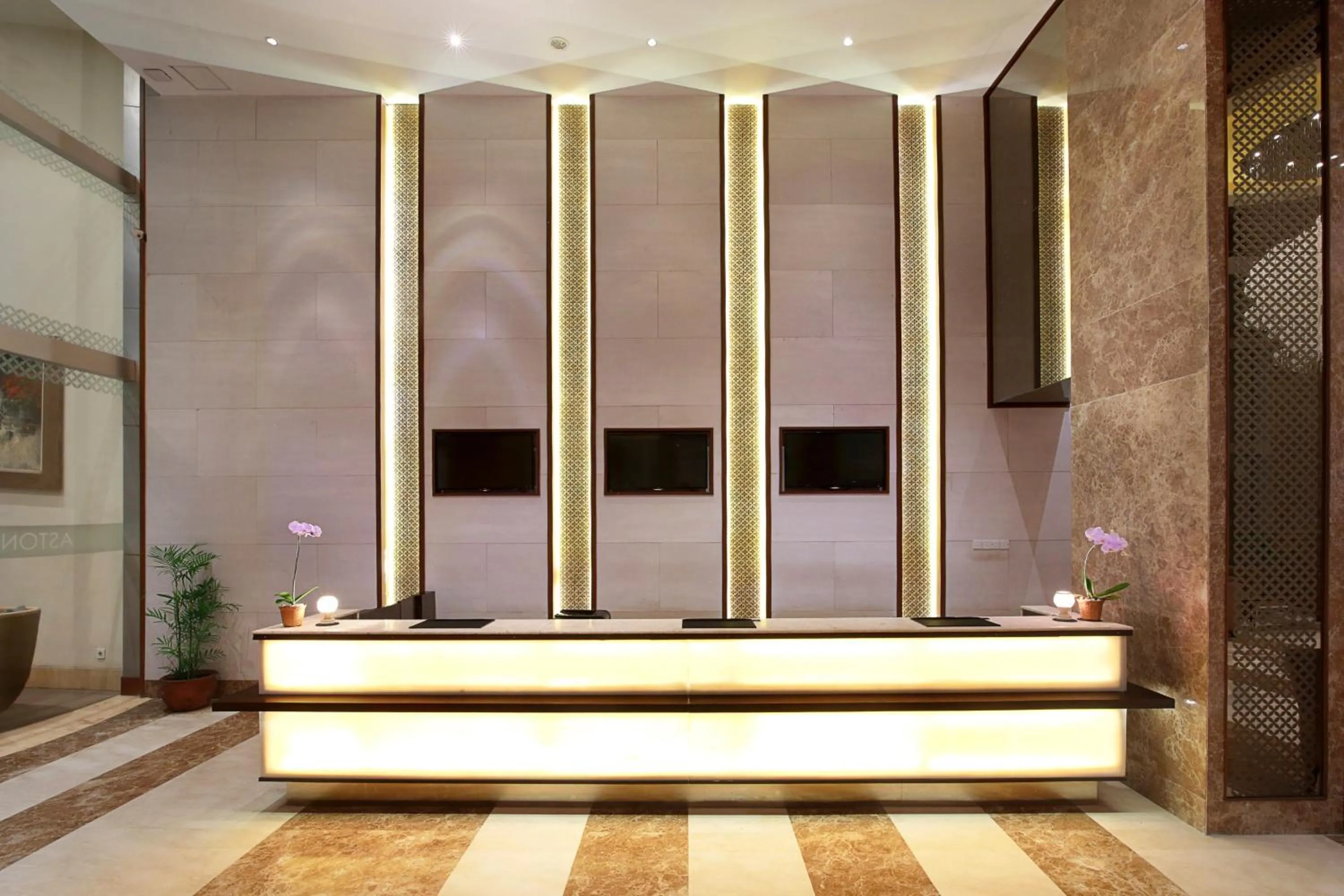 Lobby or reception in Aston Solo Hotel