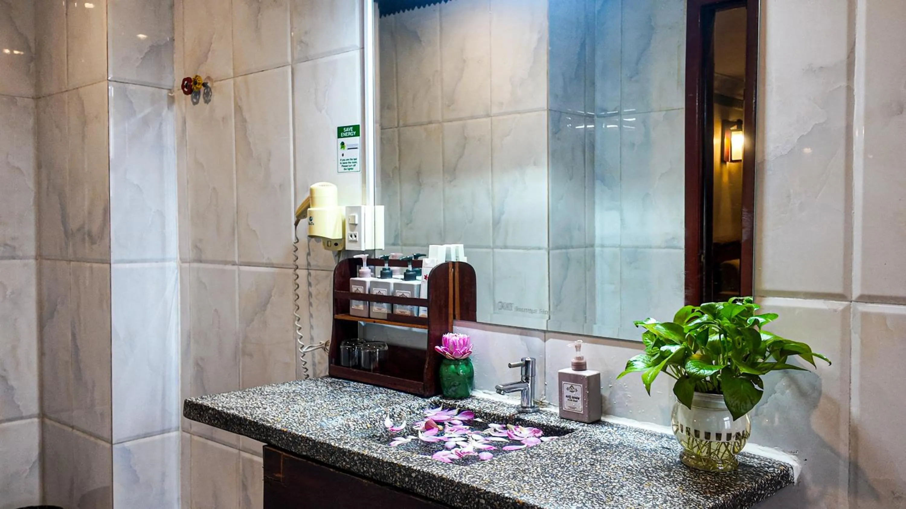 Bathroom in Okay Boutique Hotel