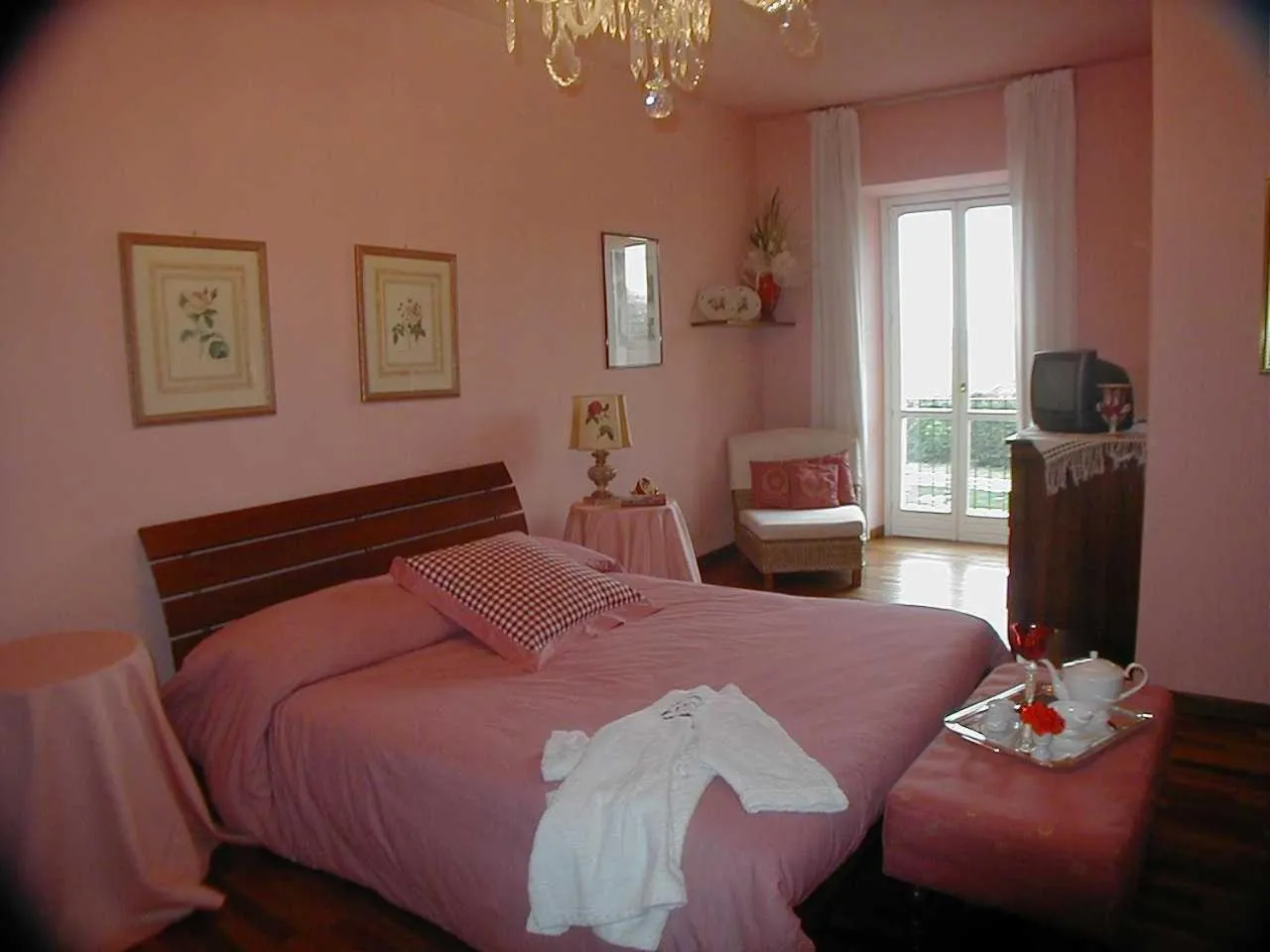 Photo of the whole room in Torre dei Frati Bed & Breakfast