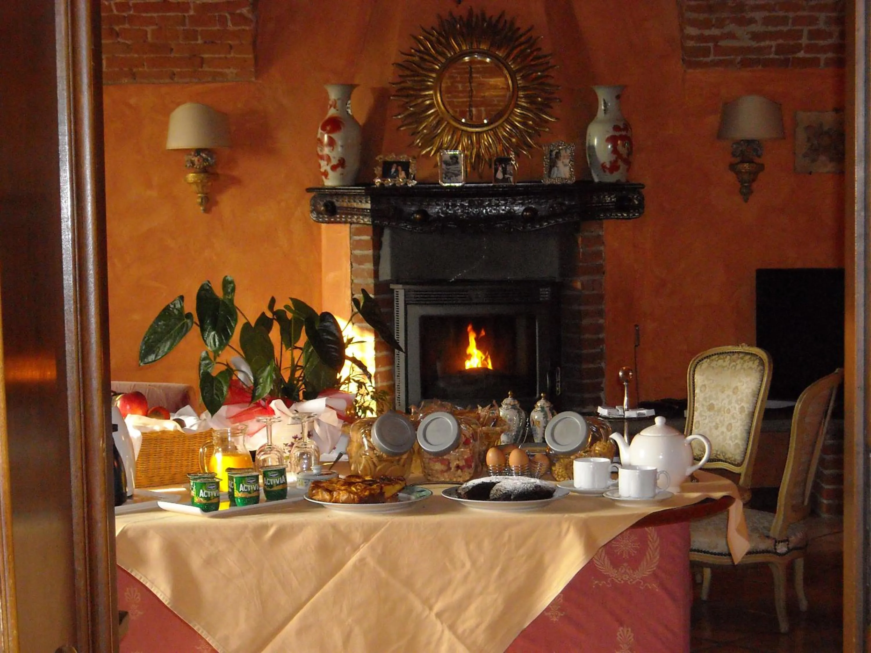Italian breakfast in Torre dei Frati Bed & Breakfast