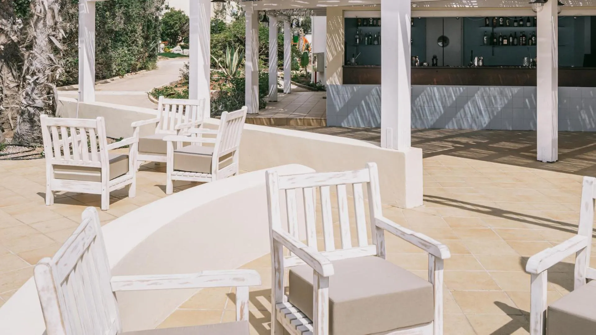 Lounge or bar in Mangia's Favignana Resort