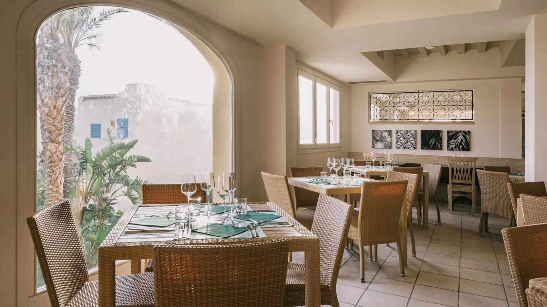 Restaurant/places to eat in Mangia's Favignana Resort