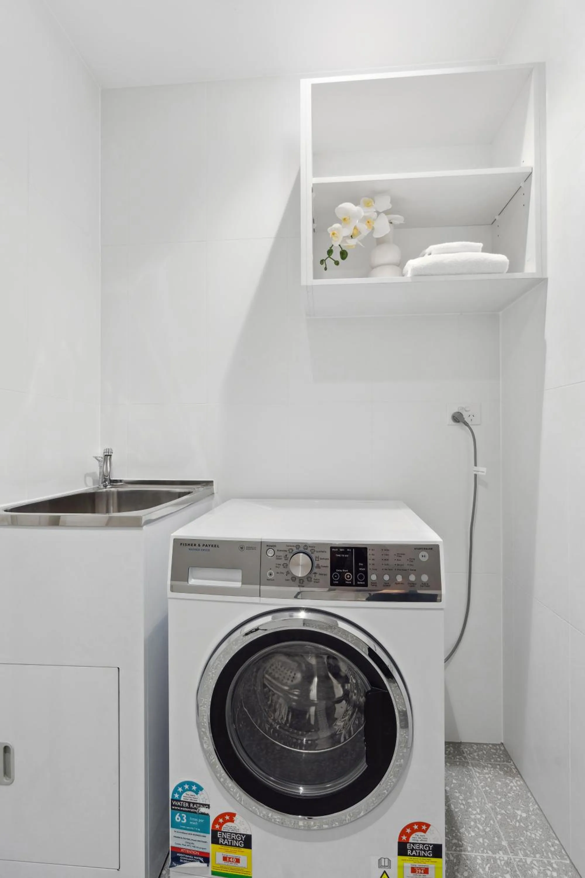 washing machine in Veriu Macquarie Park