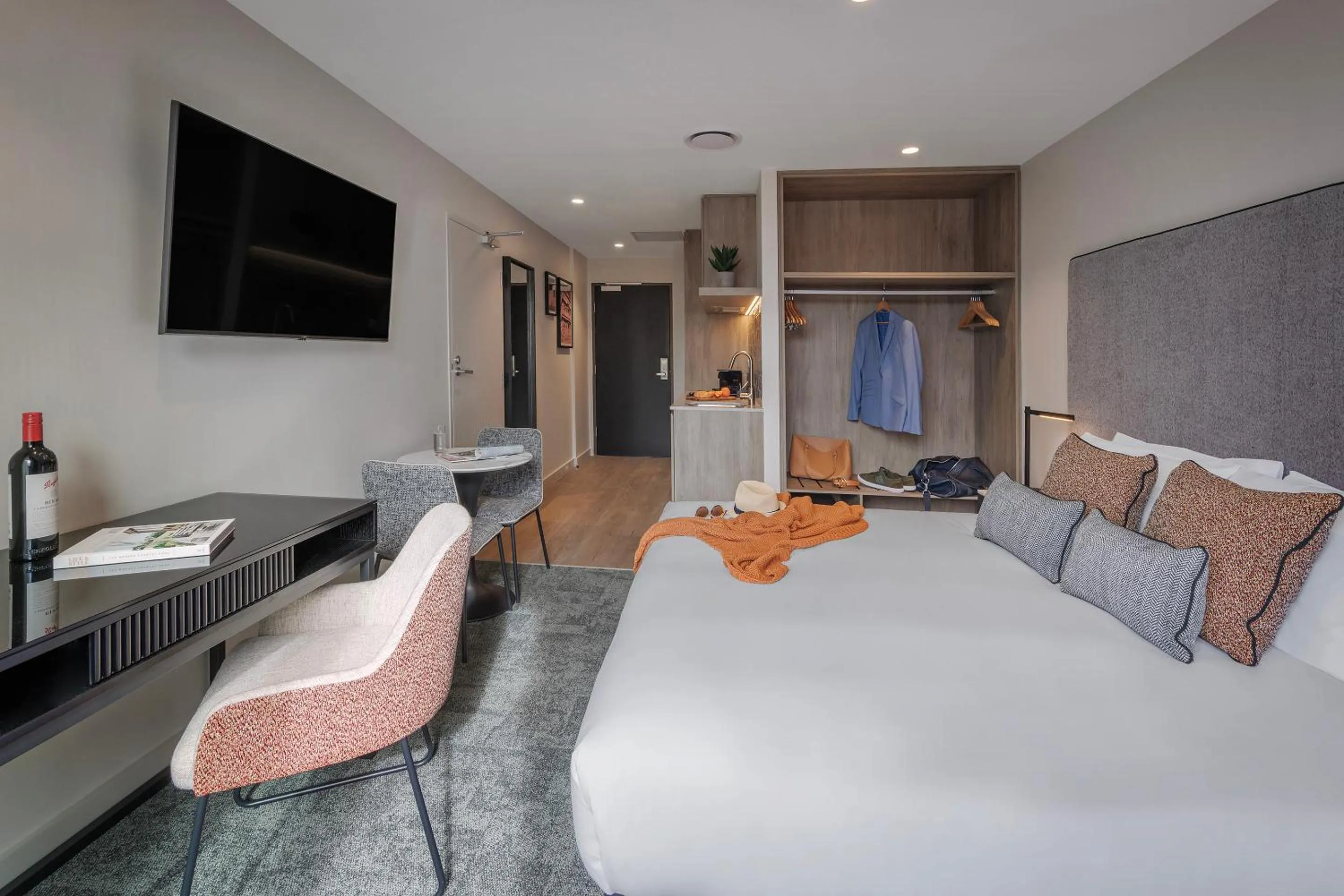 Photo of the whole room, Bed in Punthill Maitland