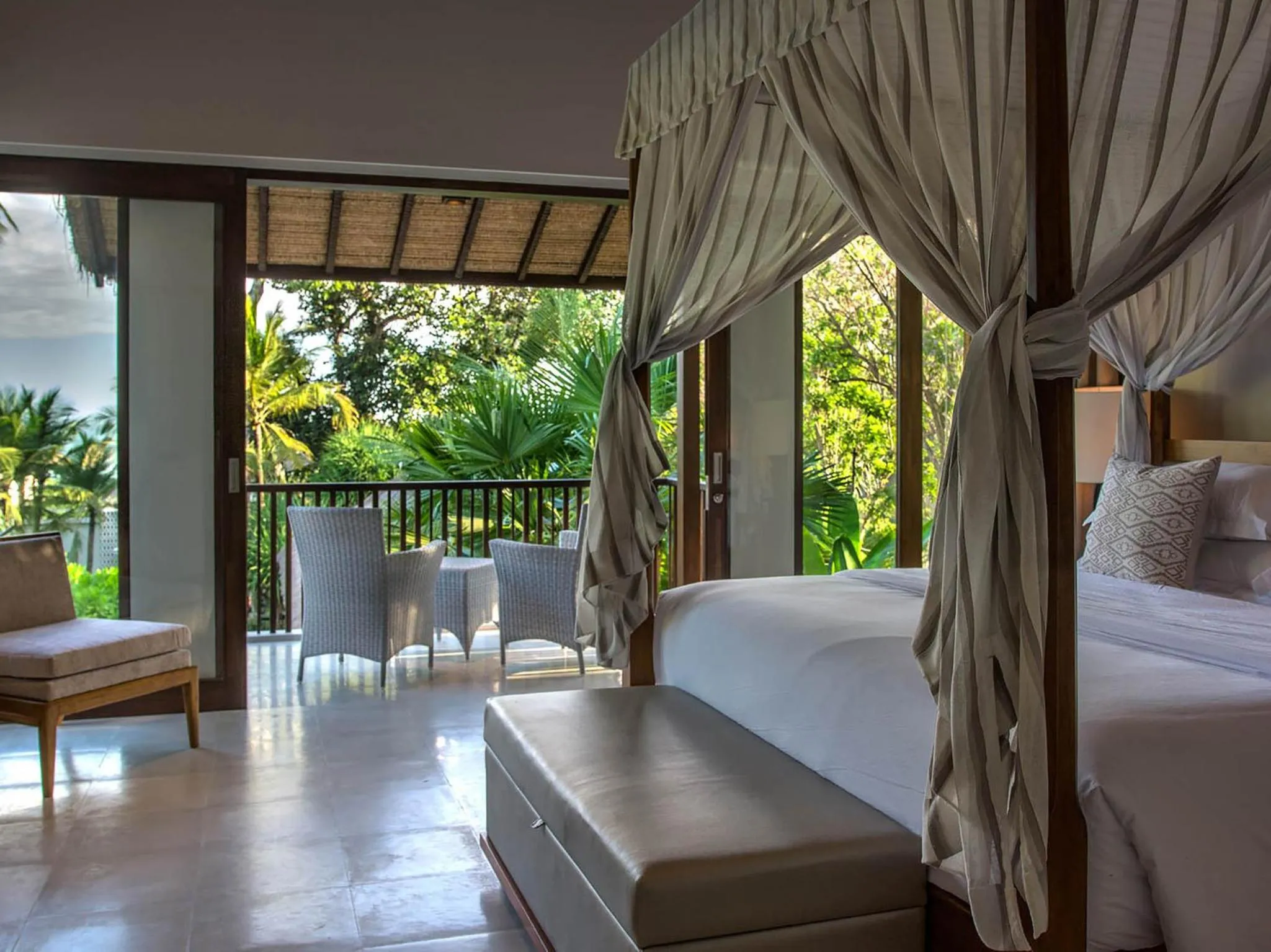 Bed in Seseh Beach Villas