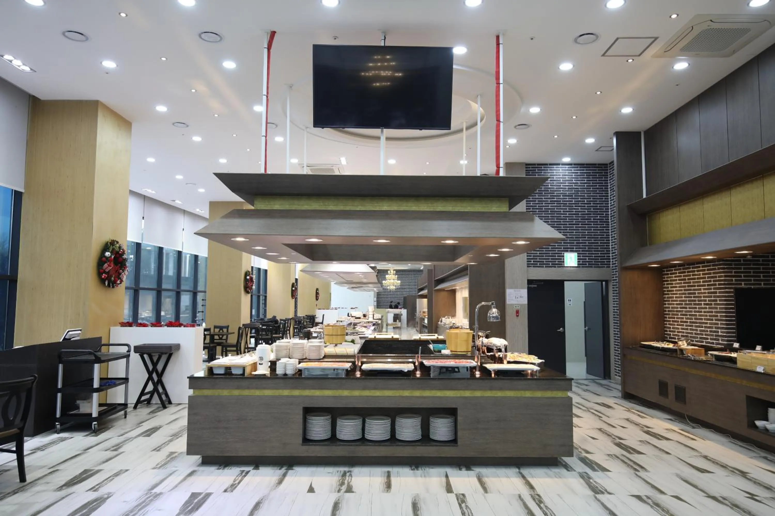 Restaurant/places to eat in Benikea hotel seosan