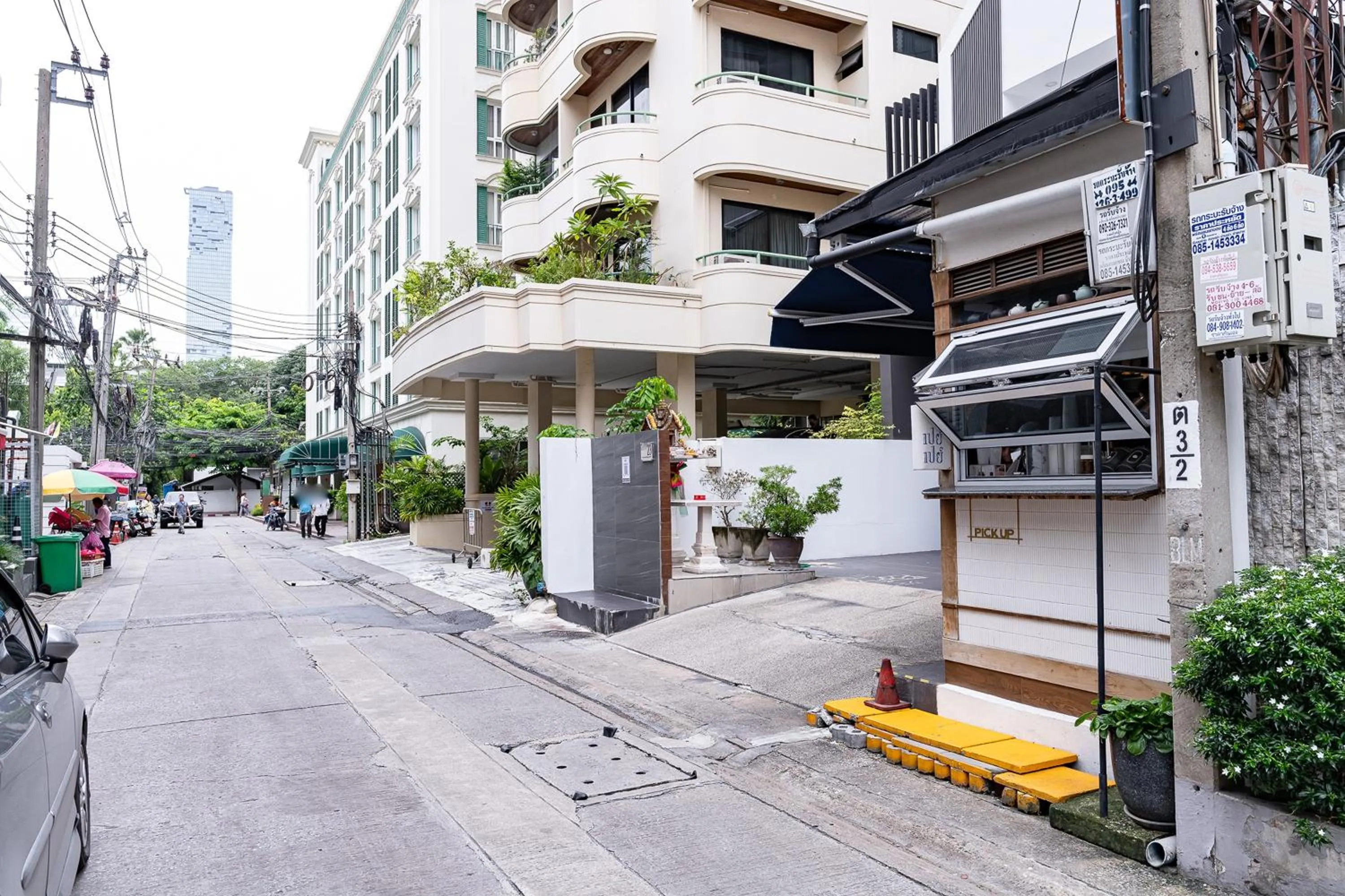 Property building in 23 AVA at Saladaeng